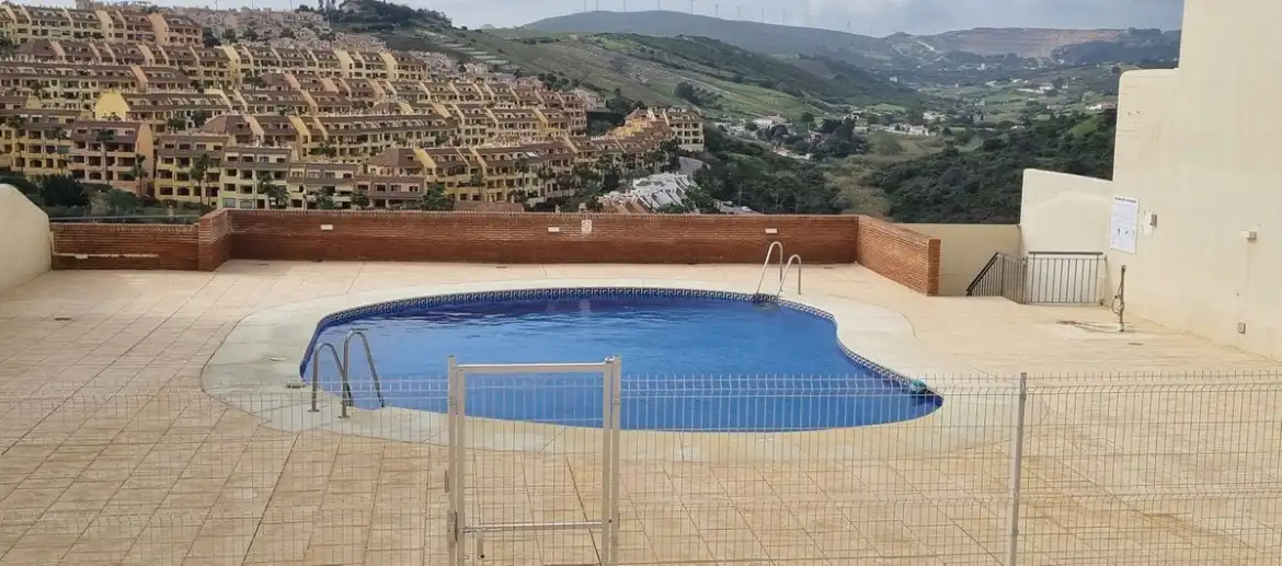 Appartamento con terrazza in vendita a La Duquesa, imagen 17