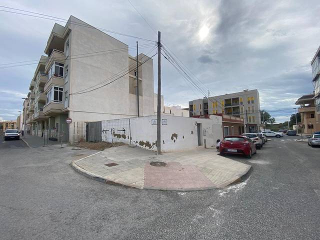 Terreno residencial en Venta en Calle de la Armada Española, 49 (D en El Altet