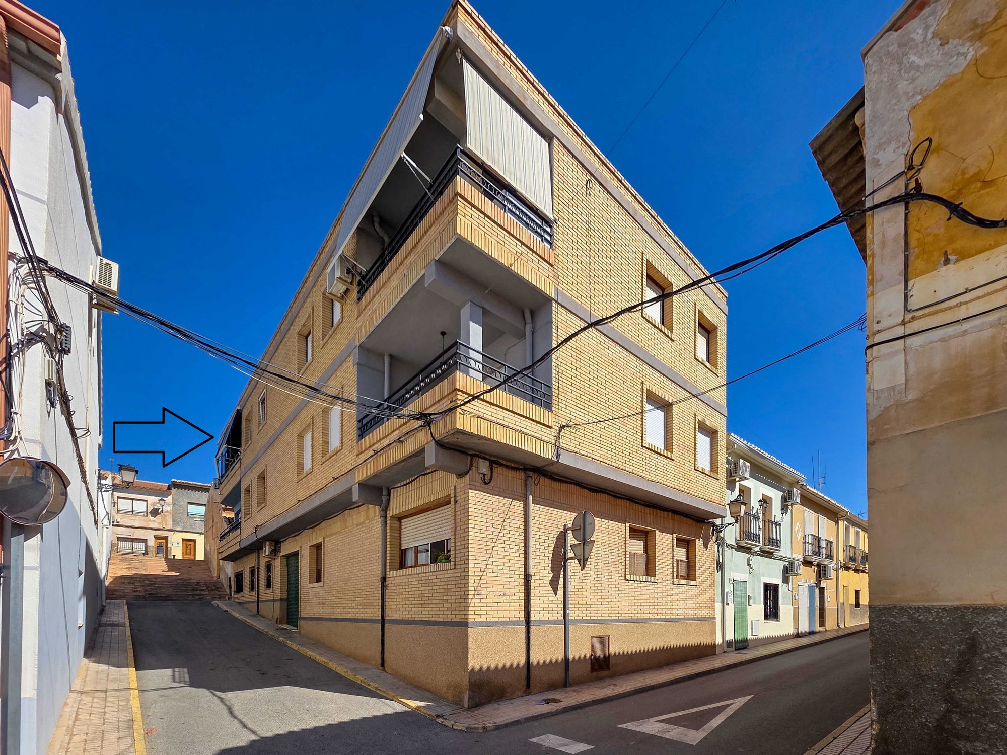 Exterior view of Apartment for sale in El Pinós / Pinoso