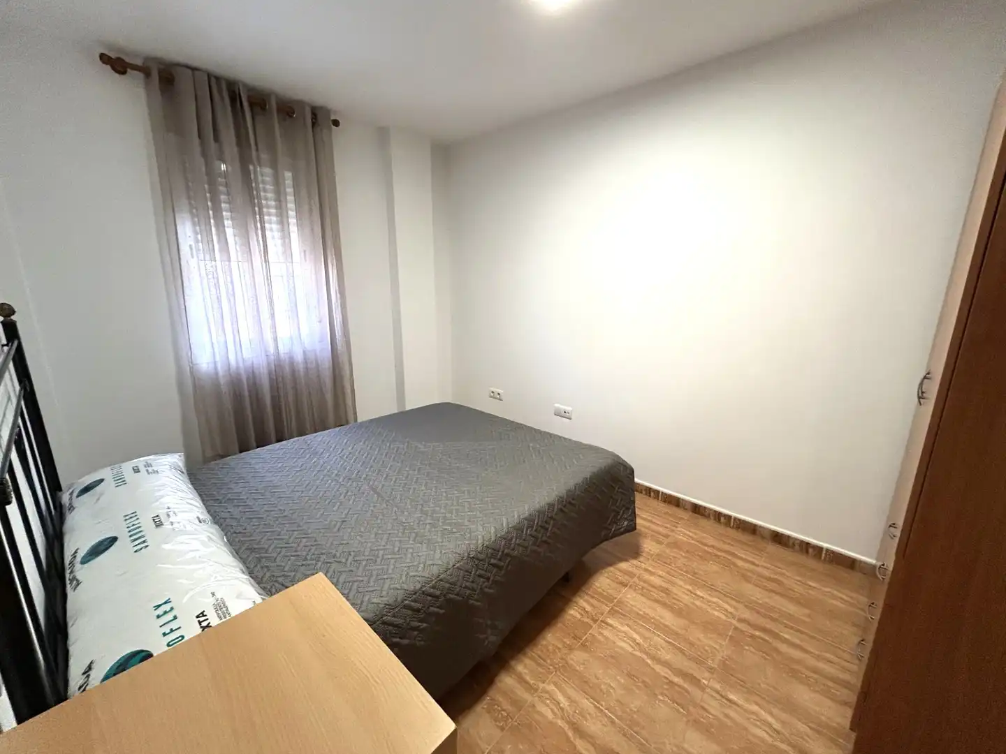 Habitación de Piso de alquiler en Alhaurín de la Torre con Aire acondicionado, Calefacción y Amueblado