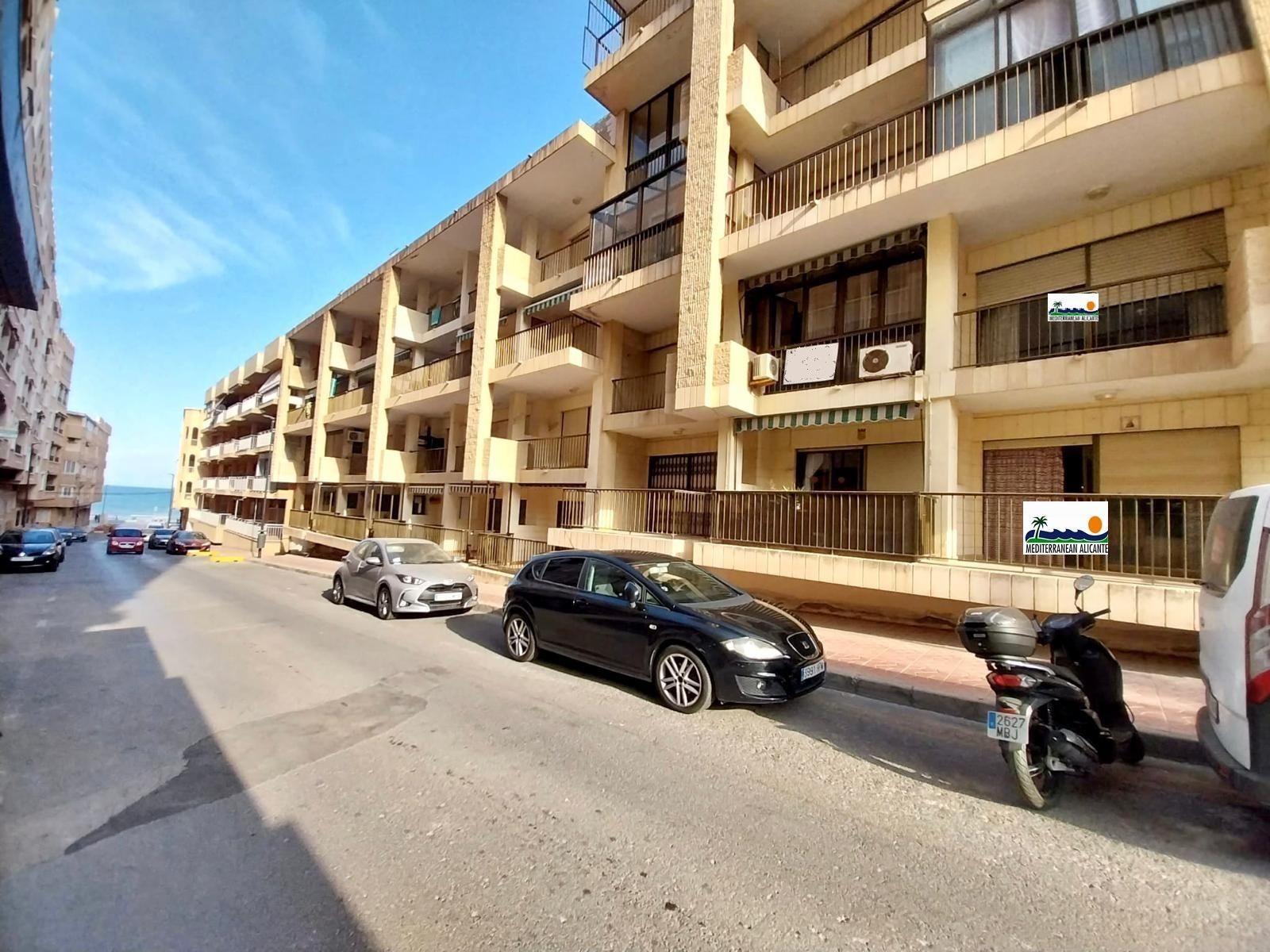 Vista exterior de Dúplex en venda en Guardamar del Segura amb Terrassa, Traster i Balcó