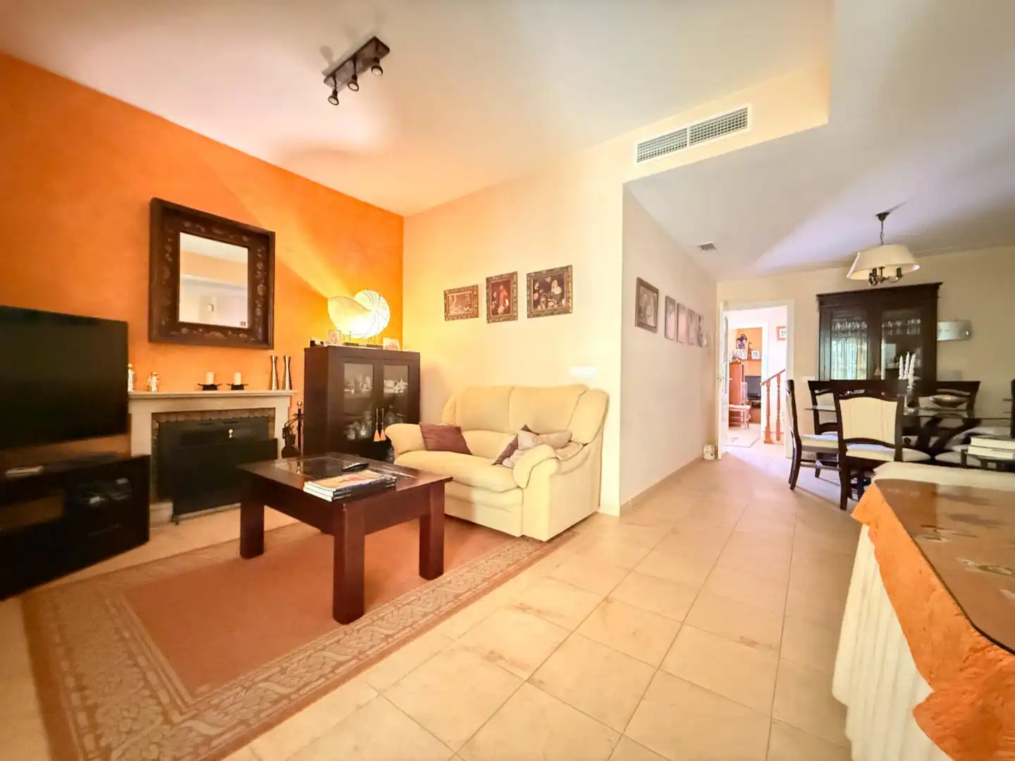 Casa bifamiliare con terrazza in vendita a Espartinas Pueblo, imagen 4