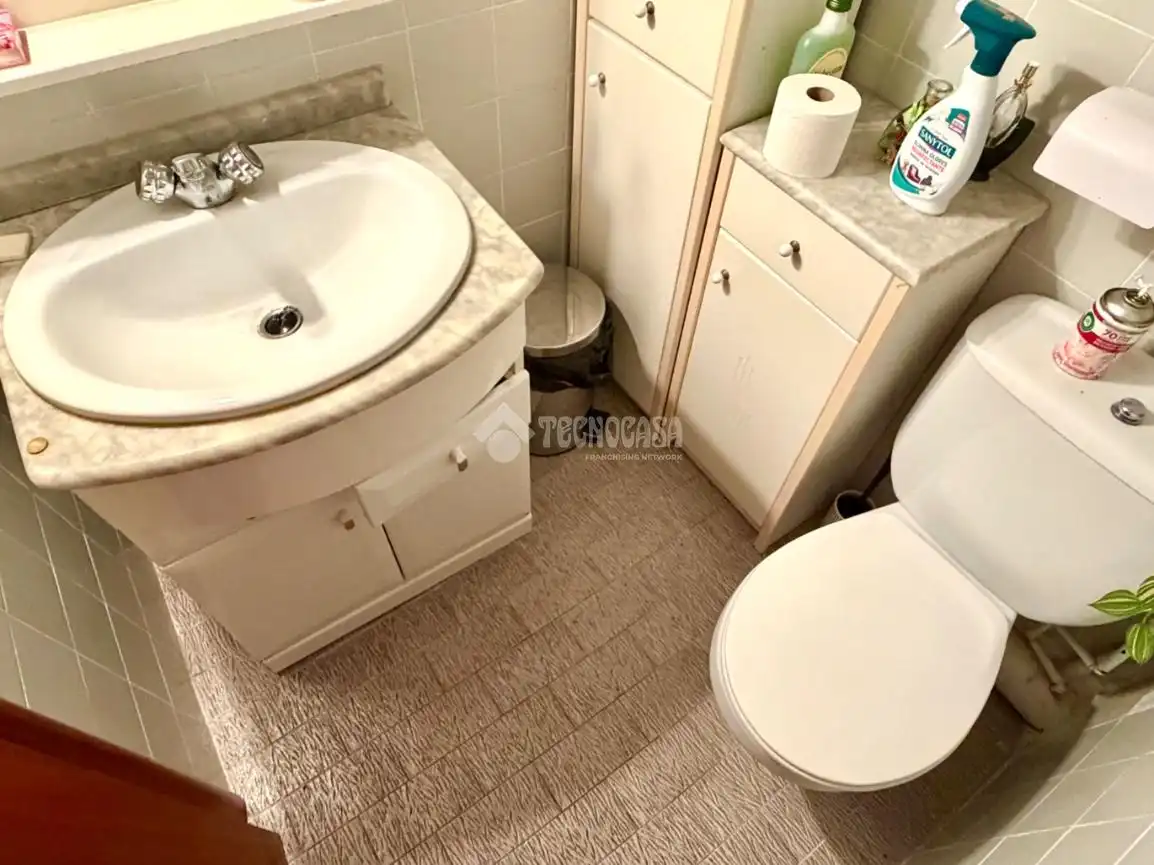 Baño de Piso en venta en Valencia con Aire acondicionado y Balcón