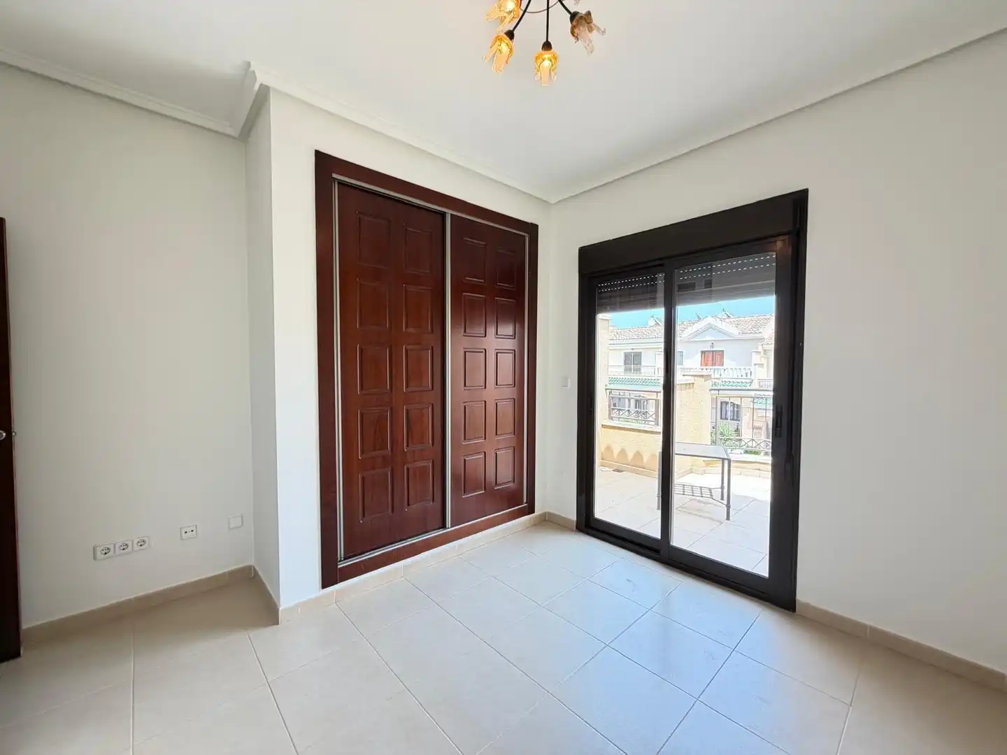 Terrassa de Casa adosada en venda en Rojales amb Aire condicionat, Calefacció i Jardí privat