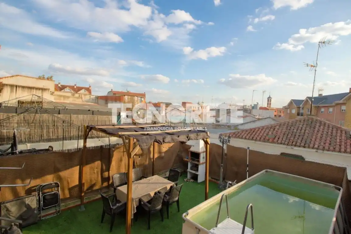Casa adosada en venta en Calle Zurbarán, Las Ventas de Retamosa