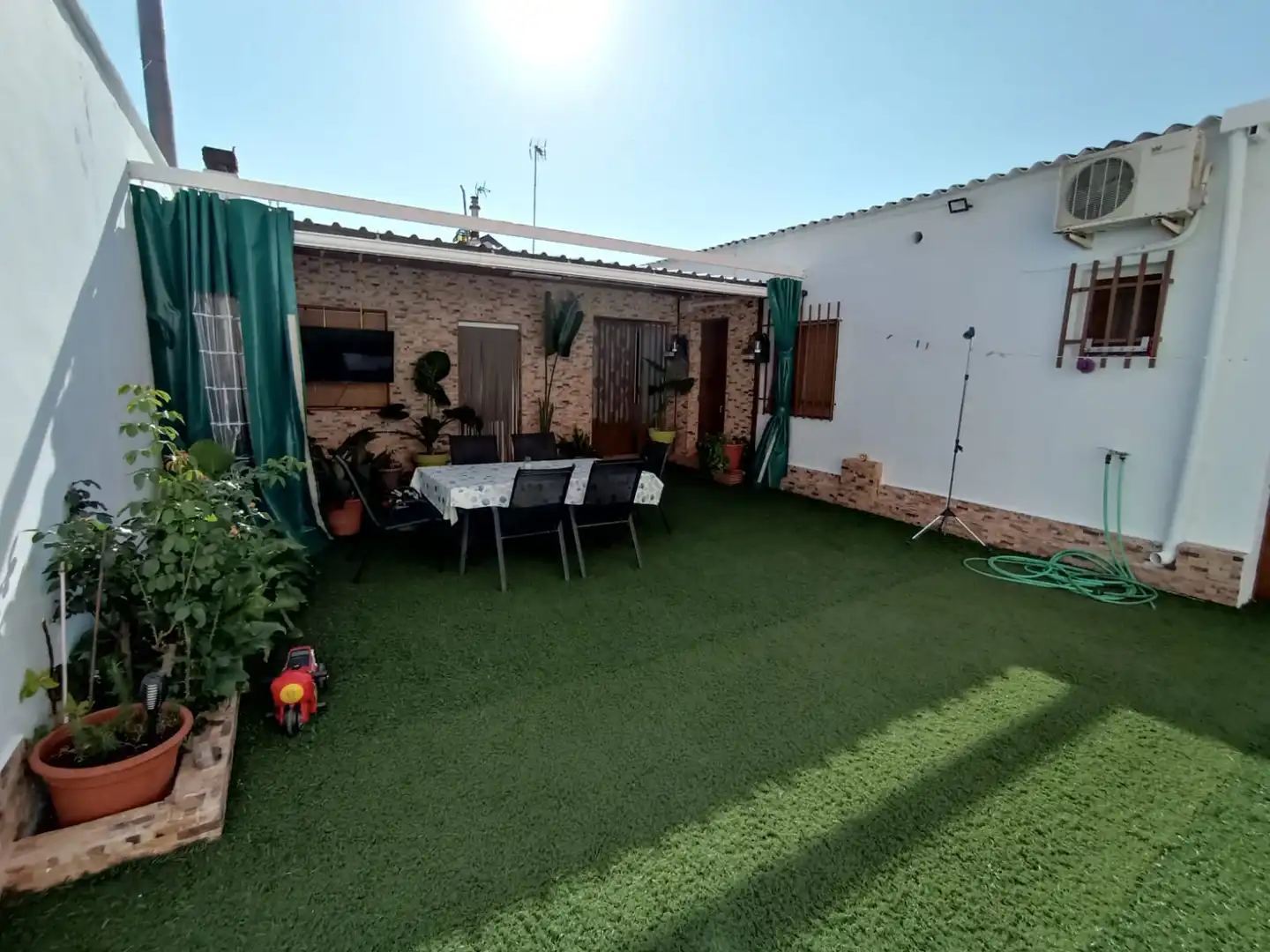 Terrassa de Casa o xalet en venda en Tomelloso amb Aire condicionat, Calefacció i Jardí privat