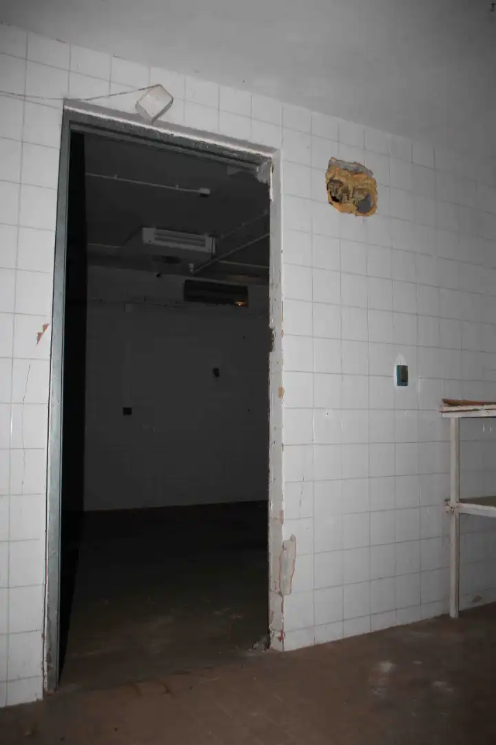 Nave industrial en venta en Brión