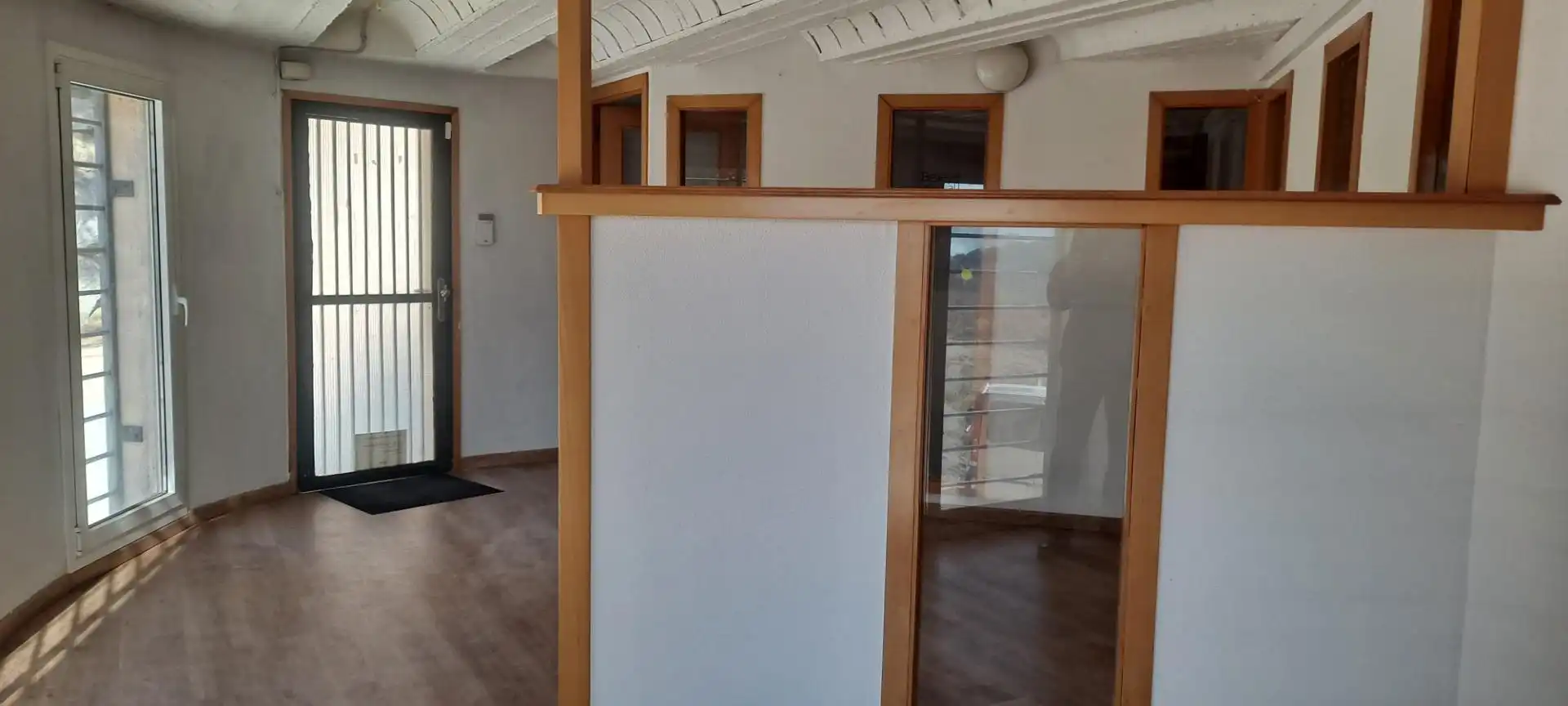 Fabrikhallen zur Miete in Dosrius