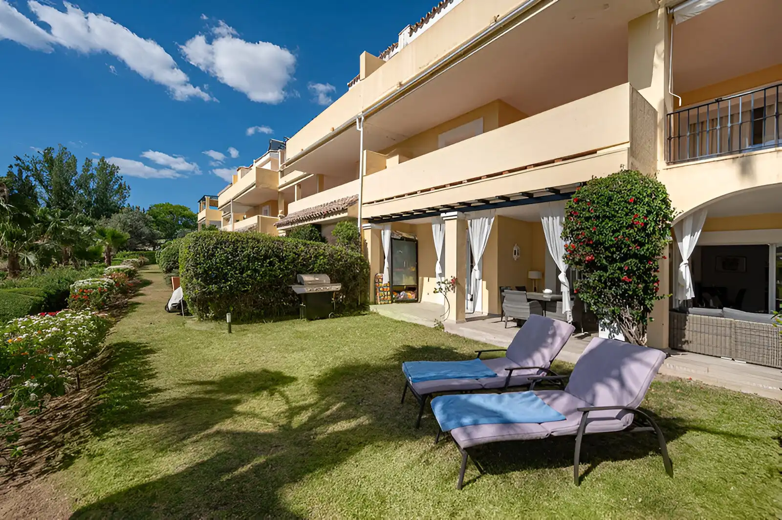 Habitatge amb piscina en venda a La Quinta, imagen 5