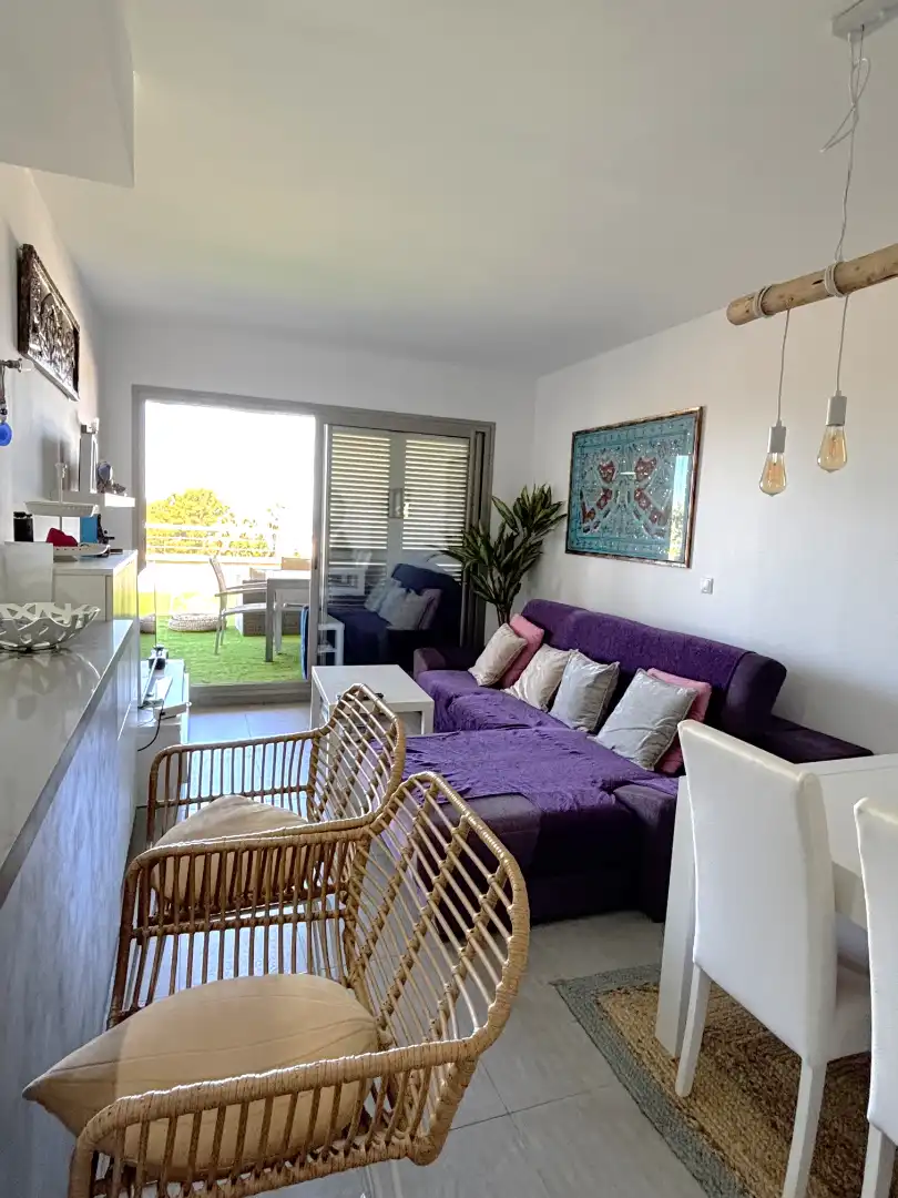 Wohnzimmer von Wohnung zur Miete in Sant Josep de sa Talaia mit Klimaanlage, Heizung und Privatgarten