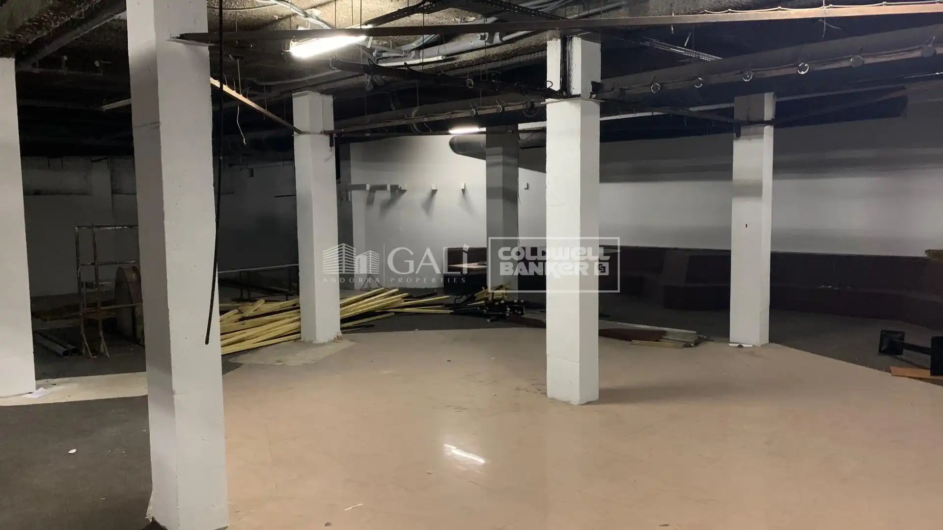 Local comercial en venda a Encamp pueblo, imagen 5