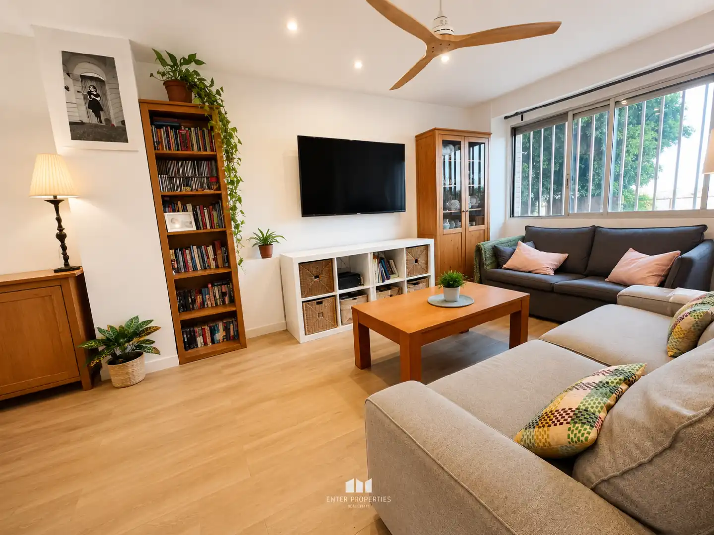 Sala d'estar de Pis en venda en Burjassot amb Aire condicionat i Terrassa