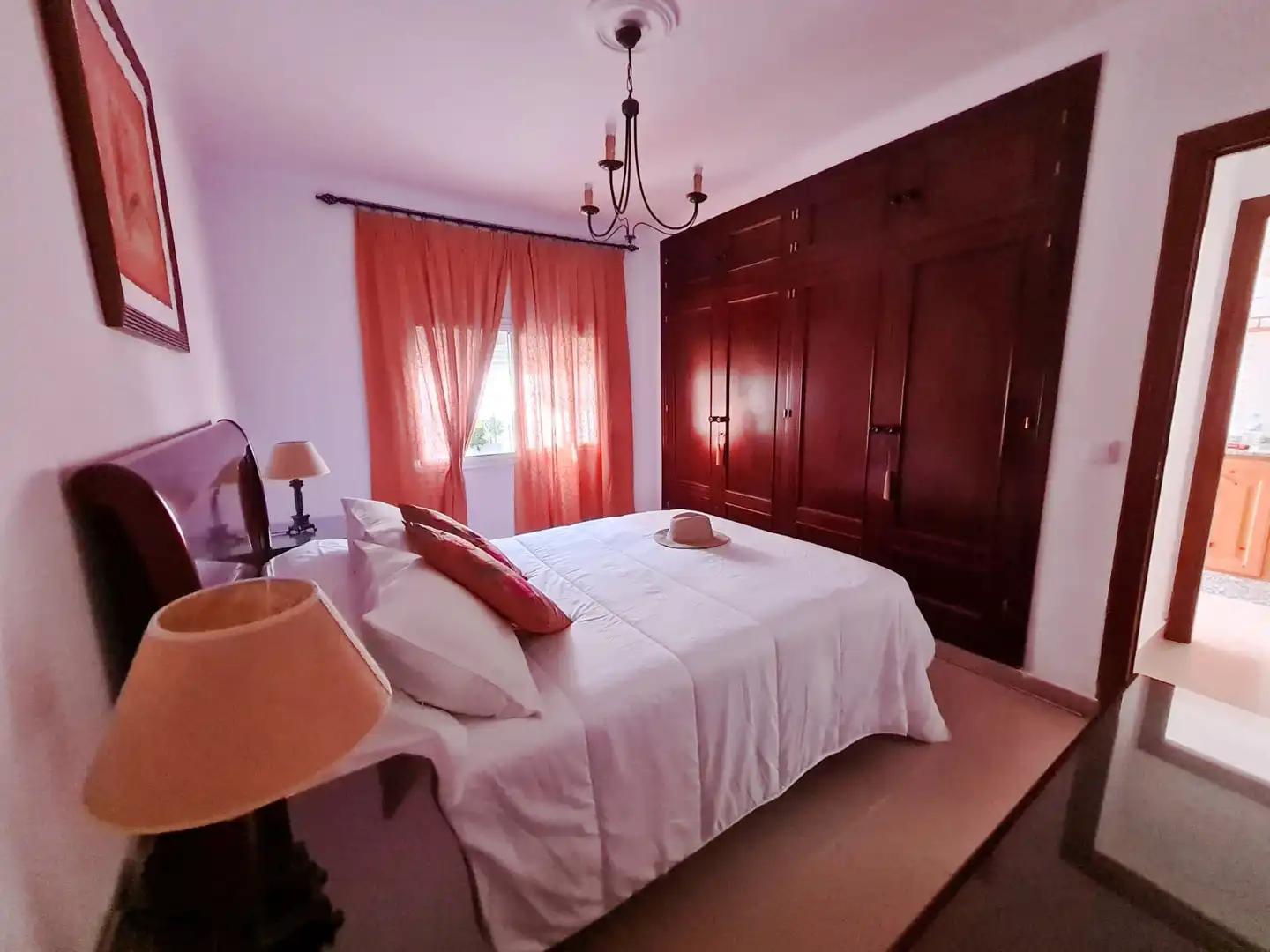 Habitación de Casa adosada de alquiler en Sanlúcar de Barrameda con Aire acondicionado, Calefacción y Terraza