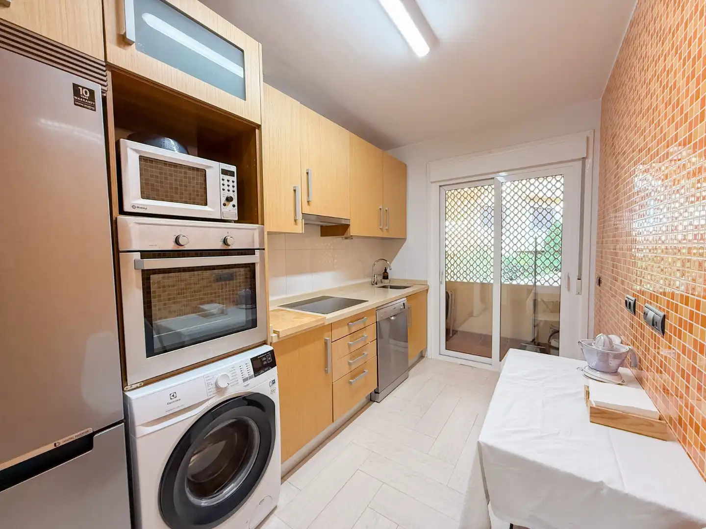 Cocina de Apartamento en venta en Águilas con Aire acondicionado, Calefacción y Terraza