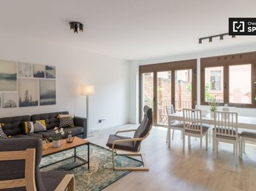 Appartamento con balcone in affitto a Ciutat Vella