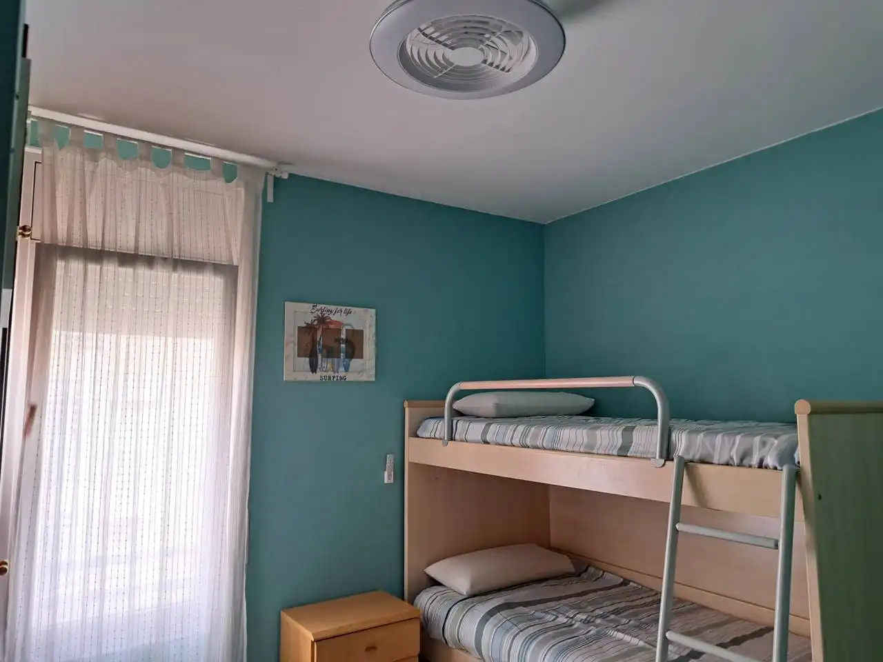 Schlafzimmer von Haus oder Chalet zur Miete in Vilanova i la Geltrú mit Klimaanlage, Heizung und Privatgarten