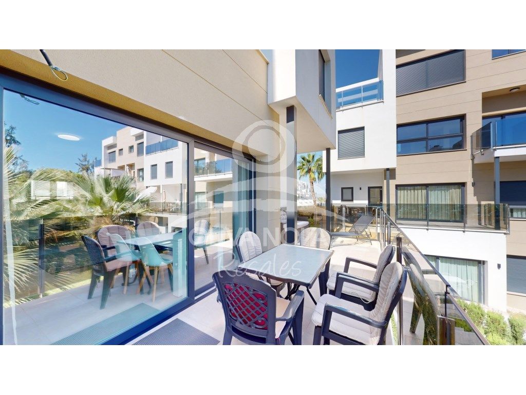 Terrassa de Apartament en venda en Oliva amb Aire condicionat, Terrassa i Balcó