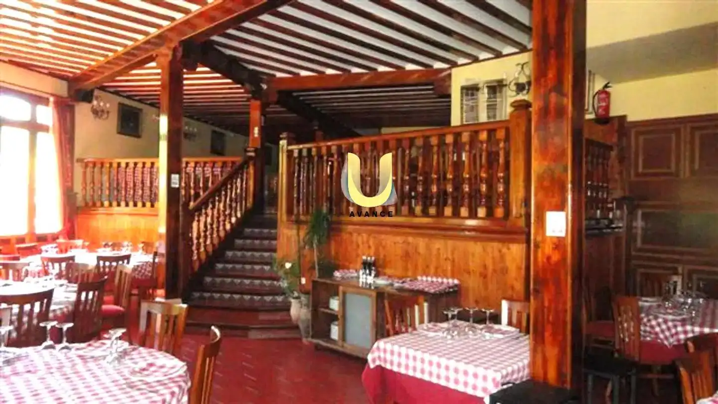 Local en venta en Manzanares El Real