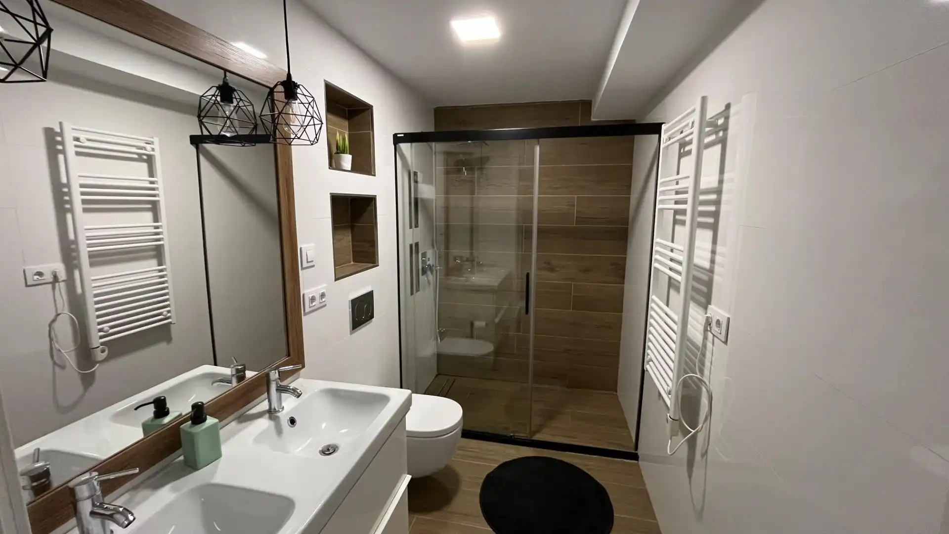 Flat for rent in Calle del Avión Cuatro Vientos, Parque María Luisa -Giralda Sur