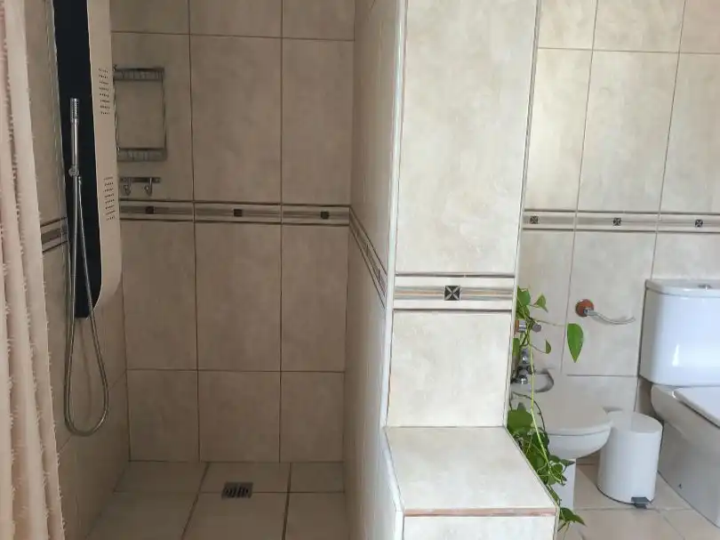 Houses for rent in Viñuela, Málaga