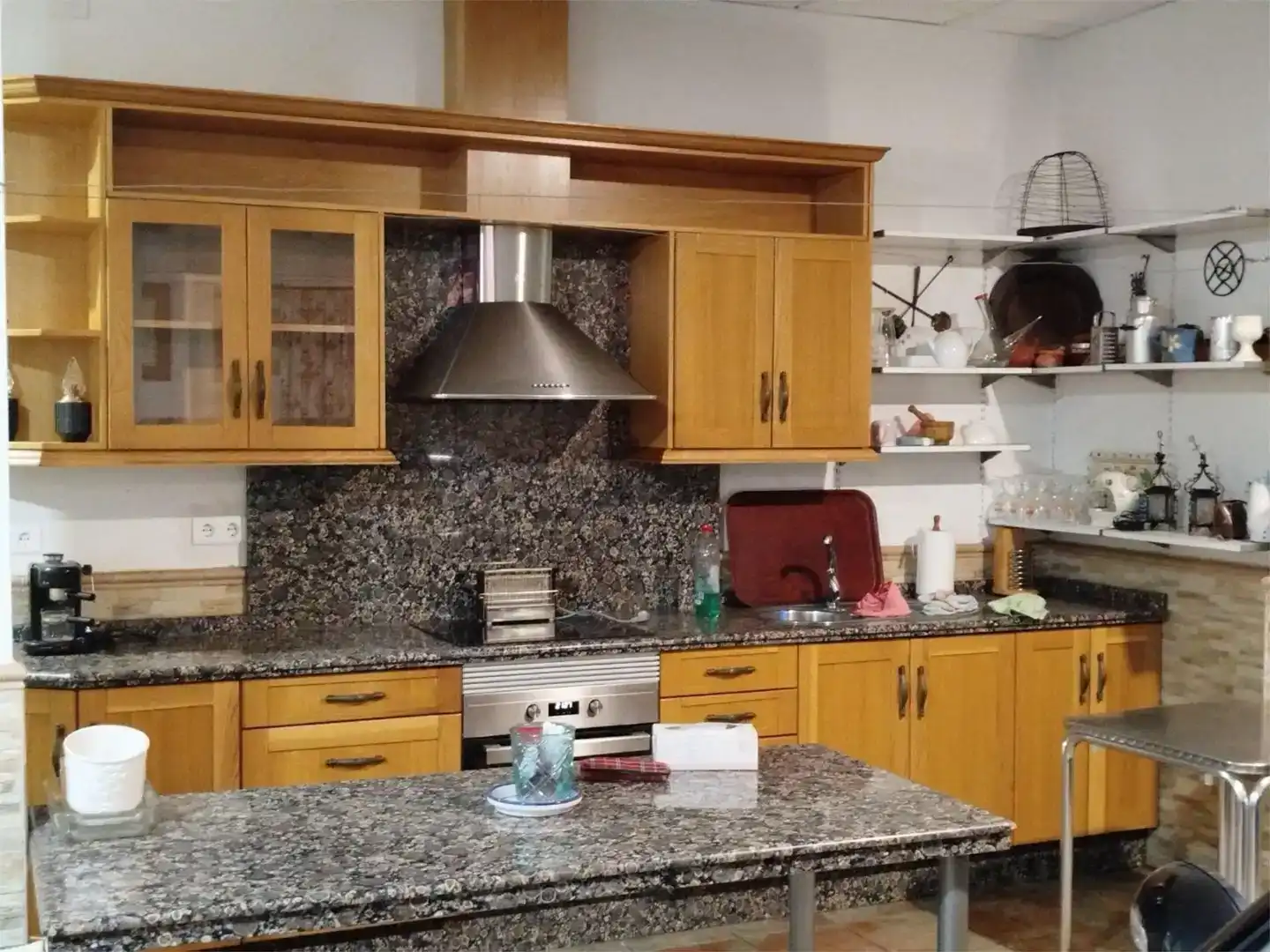 Cuina de Casa adosada en venda en Coria amb Aire condicionat i Balcó