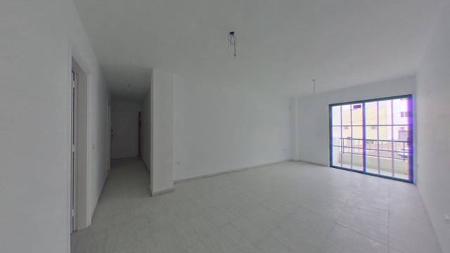Piso en Venta en Avenida de la Constitución en Casco Urbano