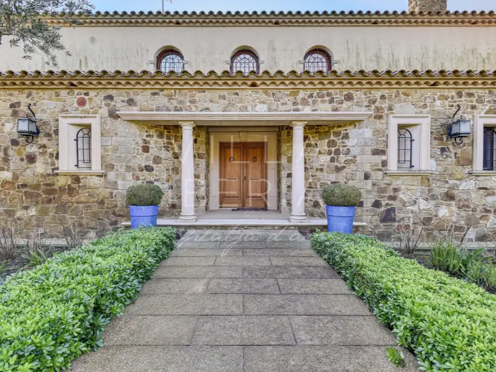 Vista exterior de Casa o chalet en venta en Castell d'Aro, Platja d'Aro i s'Agaró con Aire acondicionado, Calefacción y Jardín privado