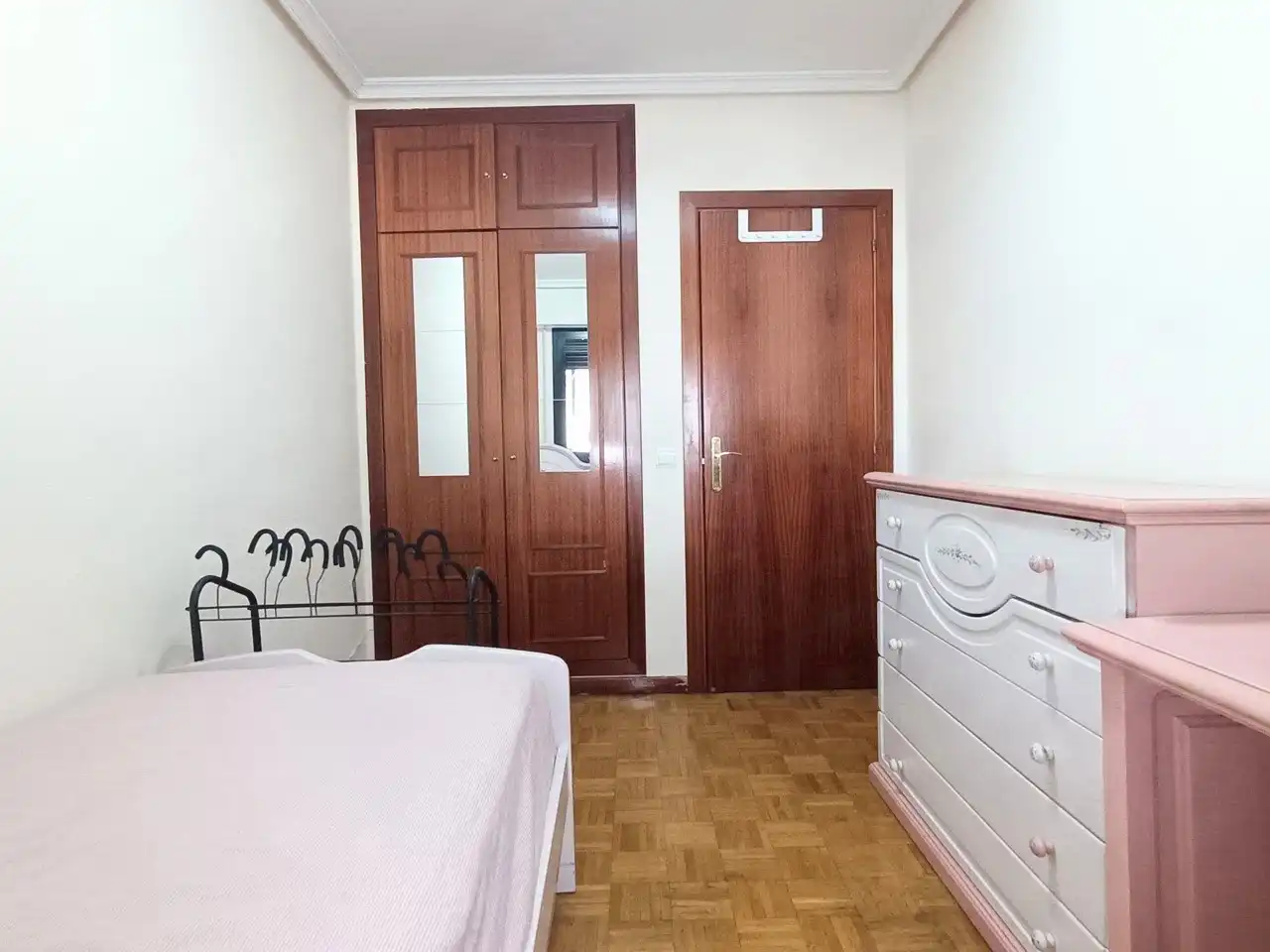 Habitación de Piso de alquiler en Madrid con Aire acondicionado, Calefacción y Parquet