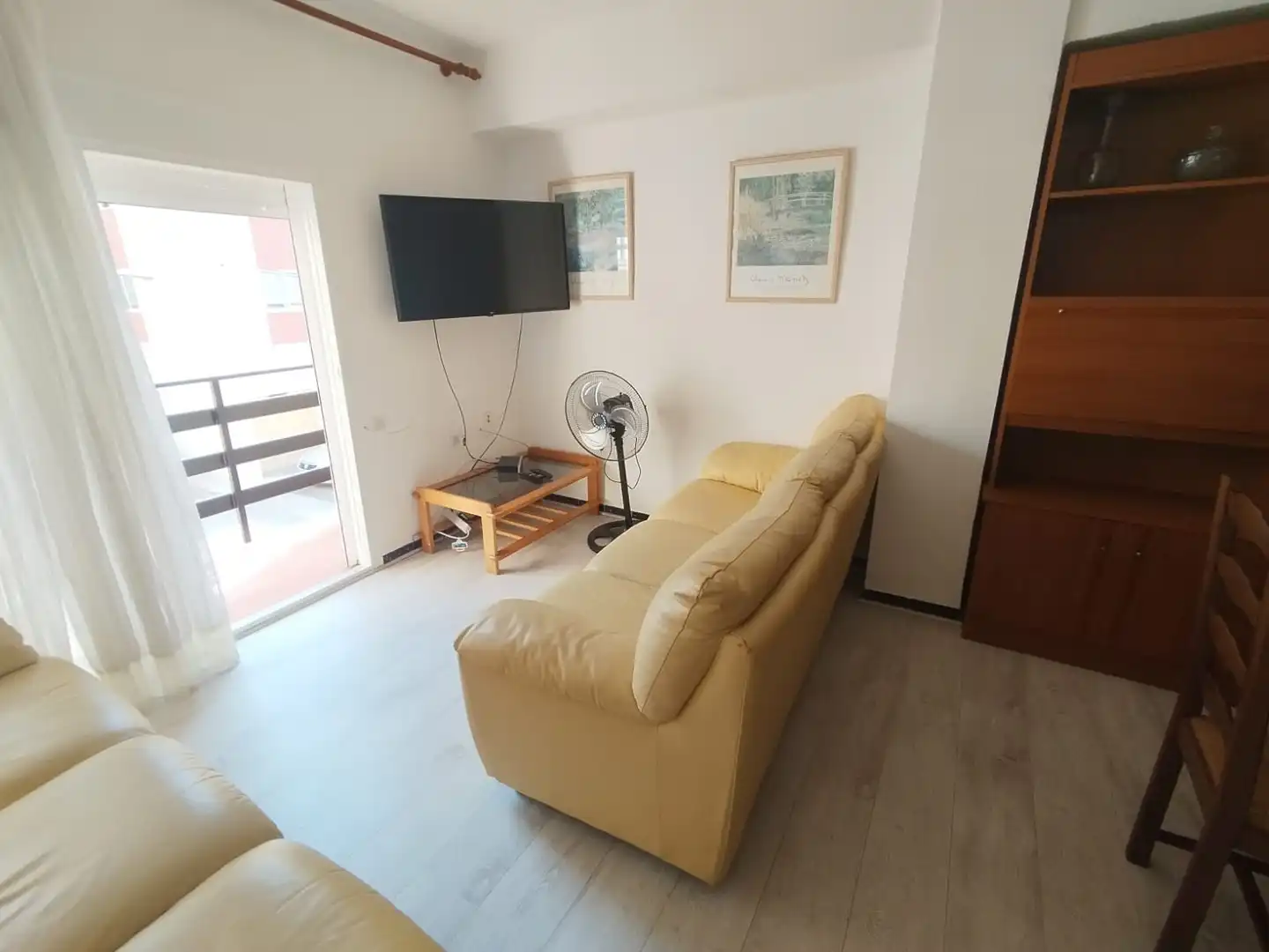 Sala d'estar de Pis en venda en La Ràpita amb Parquet, Moblat i Forn