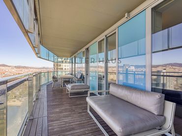 Appartamento con balcone in vendita a Sant Martí