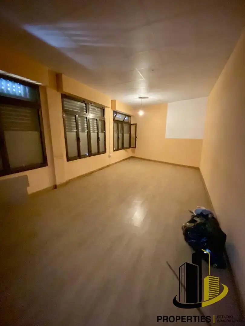 Business premises to rent in Guijuelo, imagen 3