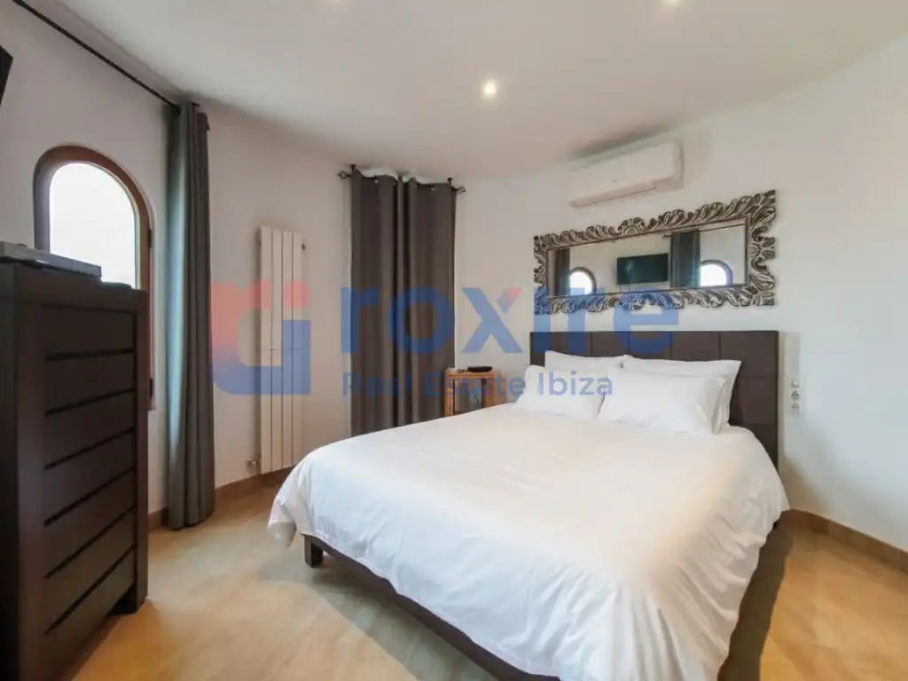 Dormitori de Casa o xalet en venda en Sant Josep de sa Talaia amb Aire condicionat, Jardí privat i Terrassa