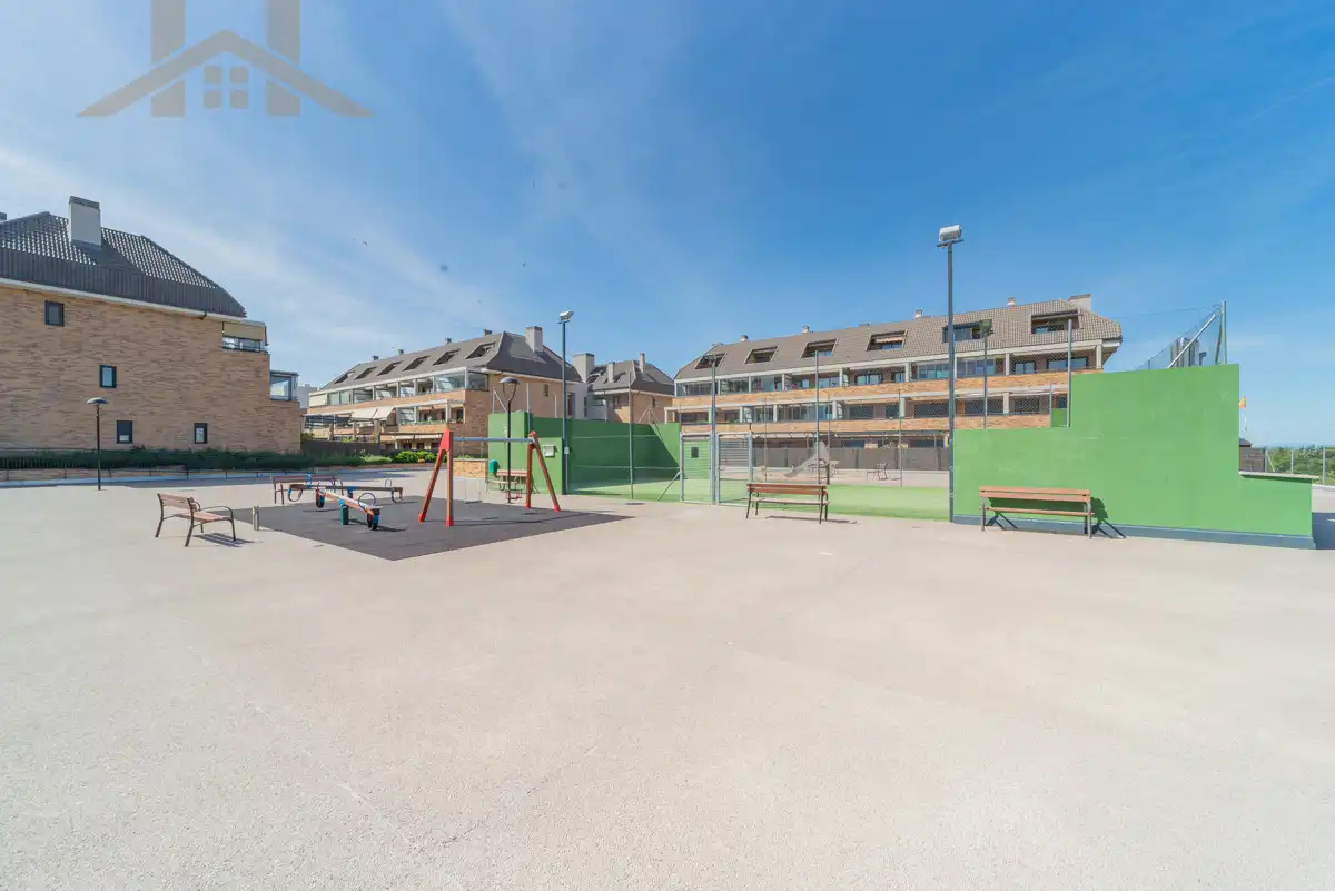 Dúplex amb terrassa de lloguer a Calle Cristóbal Colón, imagen 15