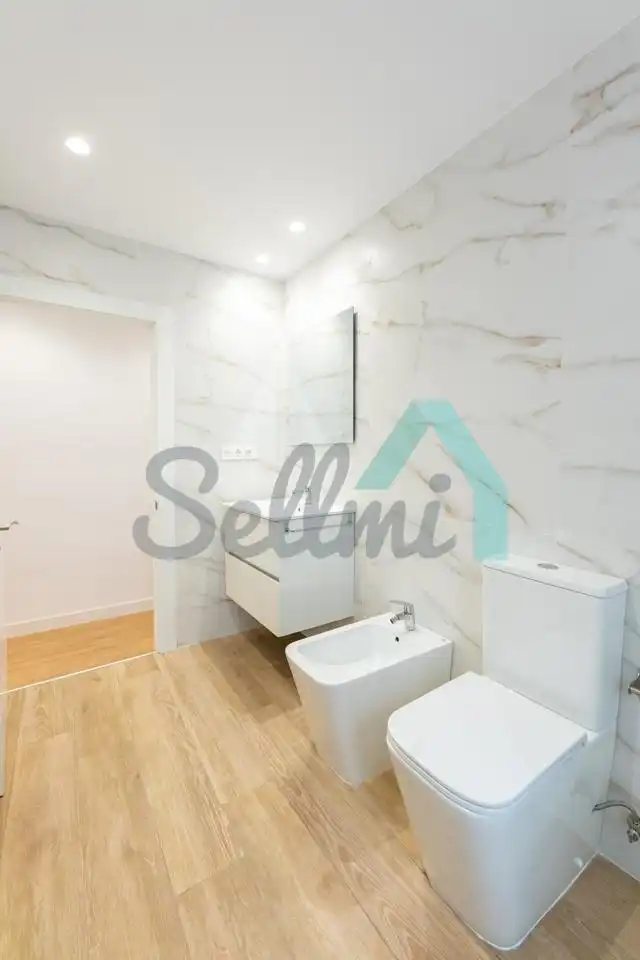 Flat for rent in De Gloria Fuertes, Masip
