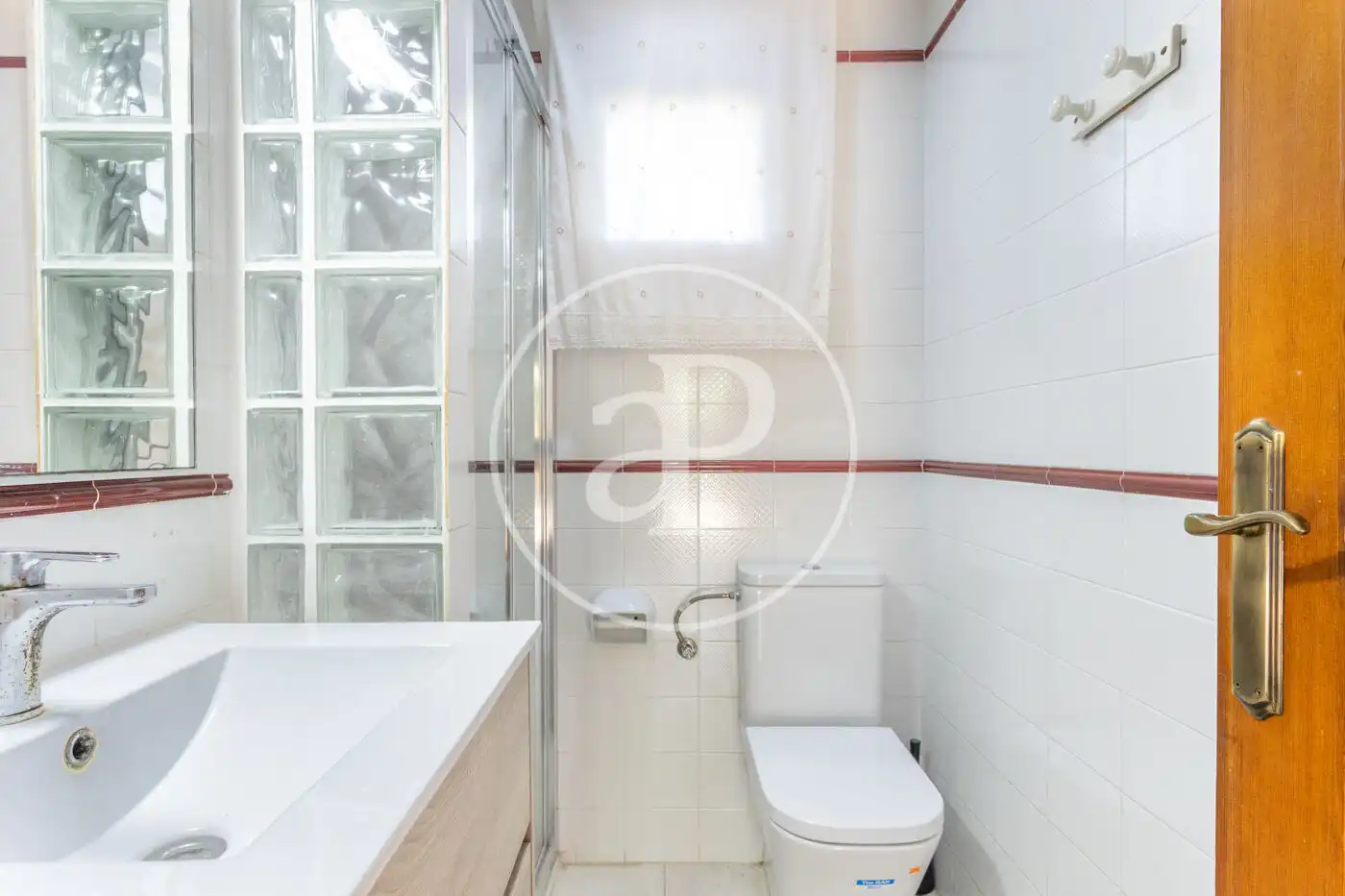 Baño de Casa o chalet en venta en El Puig de Santa Maria con Aire acondicionado, Calefacción y Jardín privado
