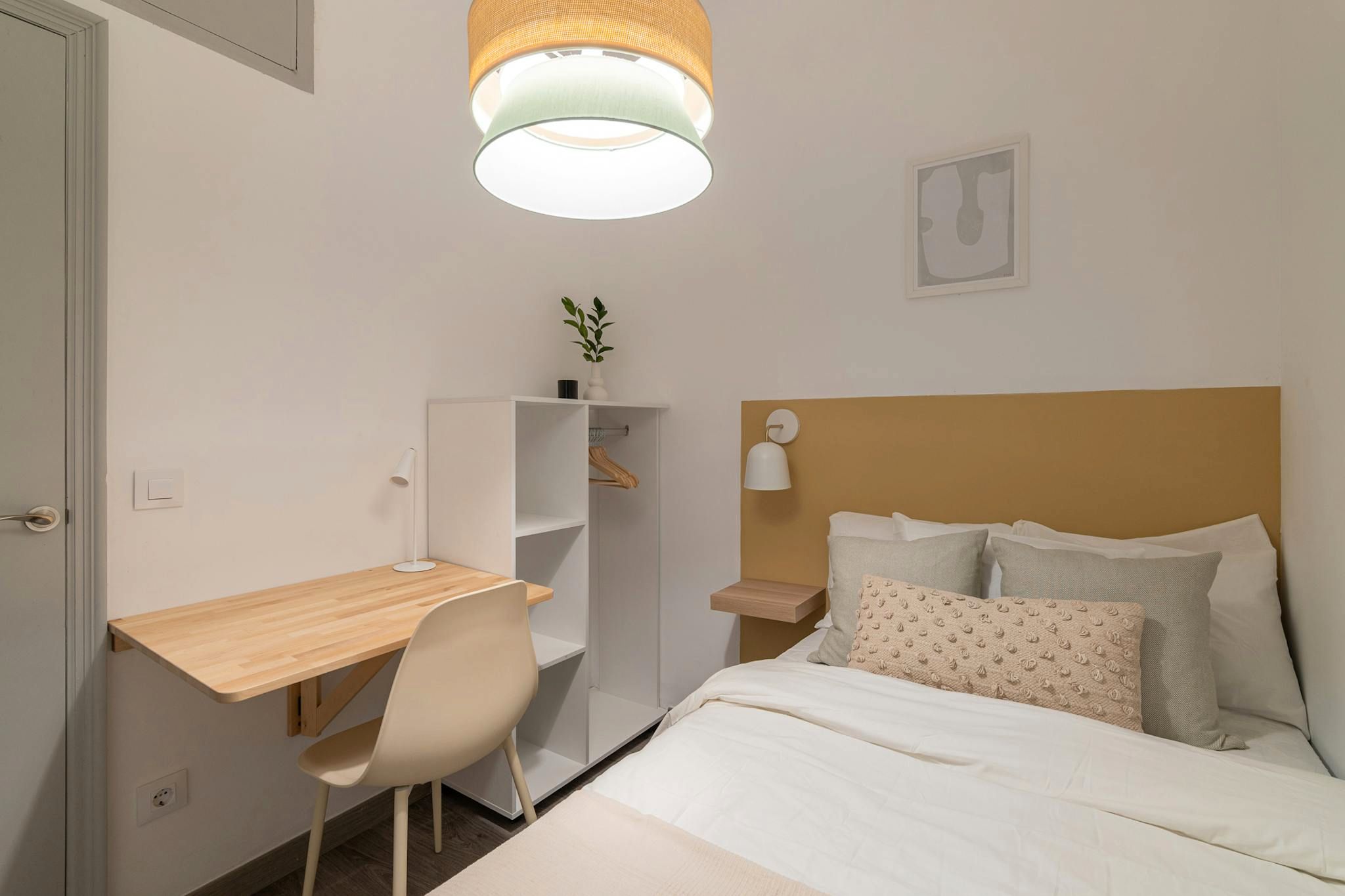 Dormitori de Pis per a compartir en  Barcelona Capital amb Calefacció, Moblat i Rentadora