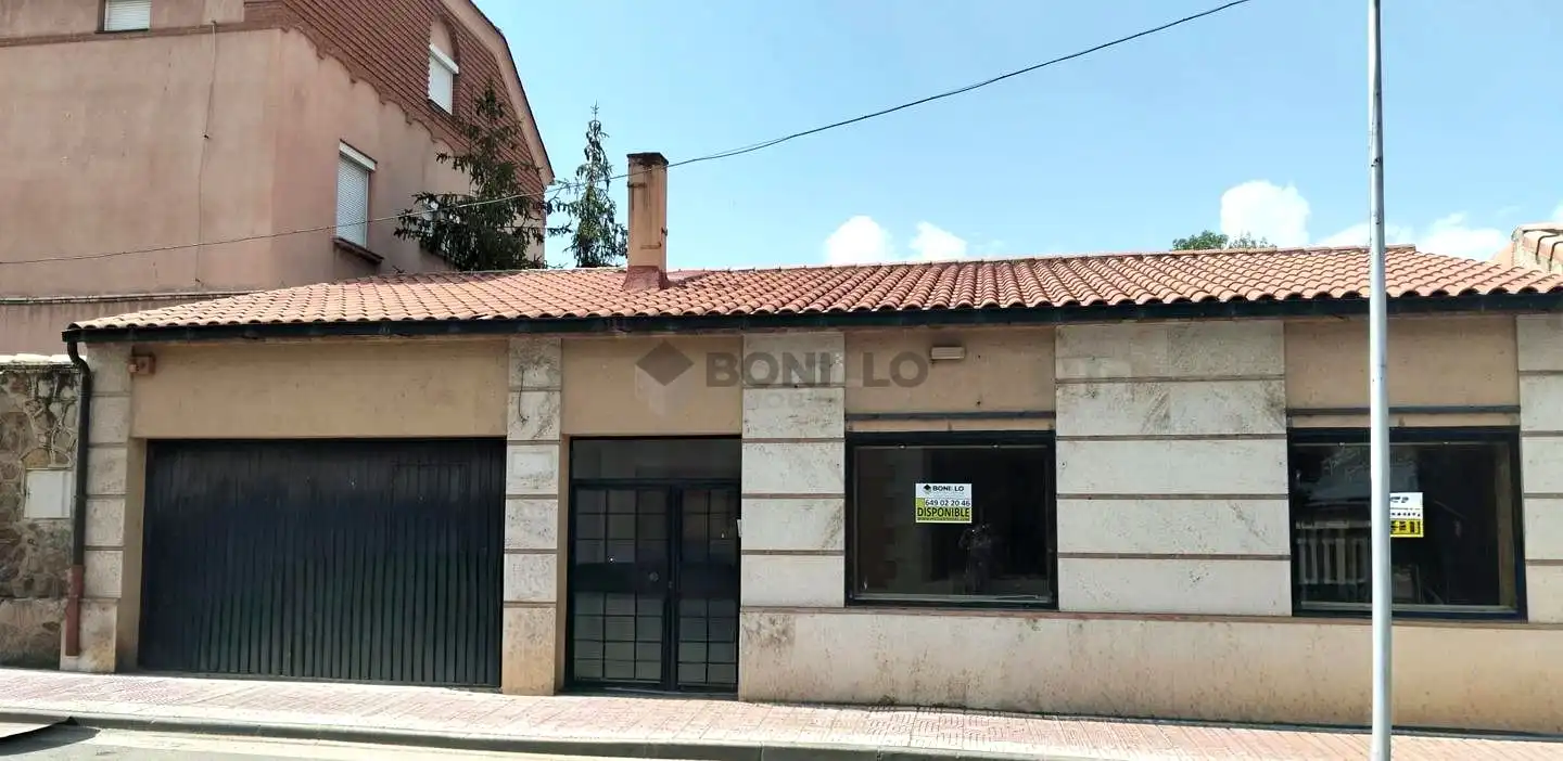 Casa o xalet en venda en Utrillas amb Calefacció, Jardí privat i Terrassa