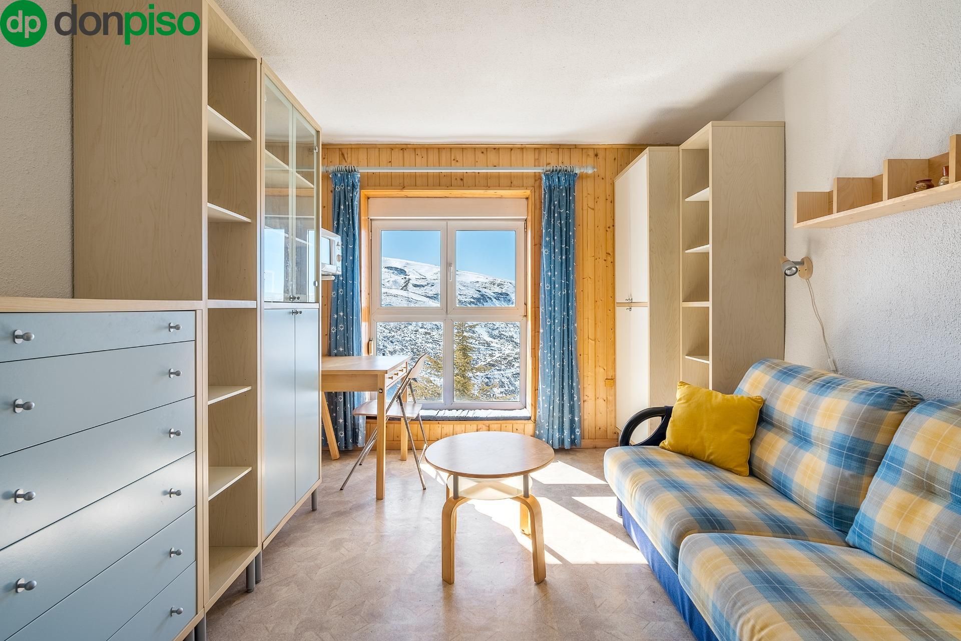 Bedroom of Flat for sale in Sierra Nevada