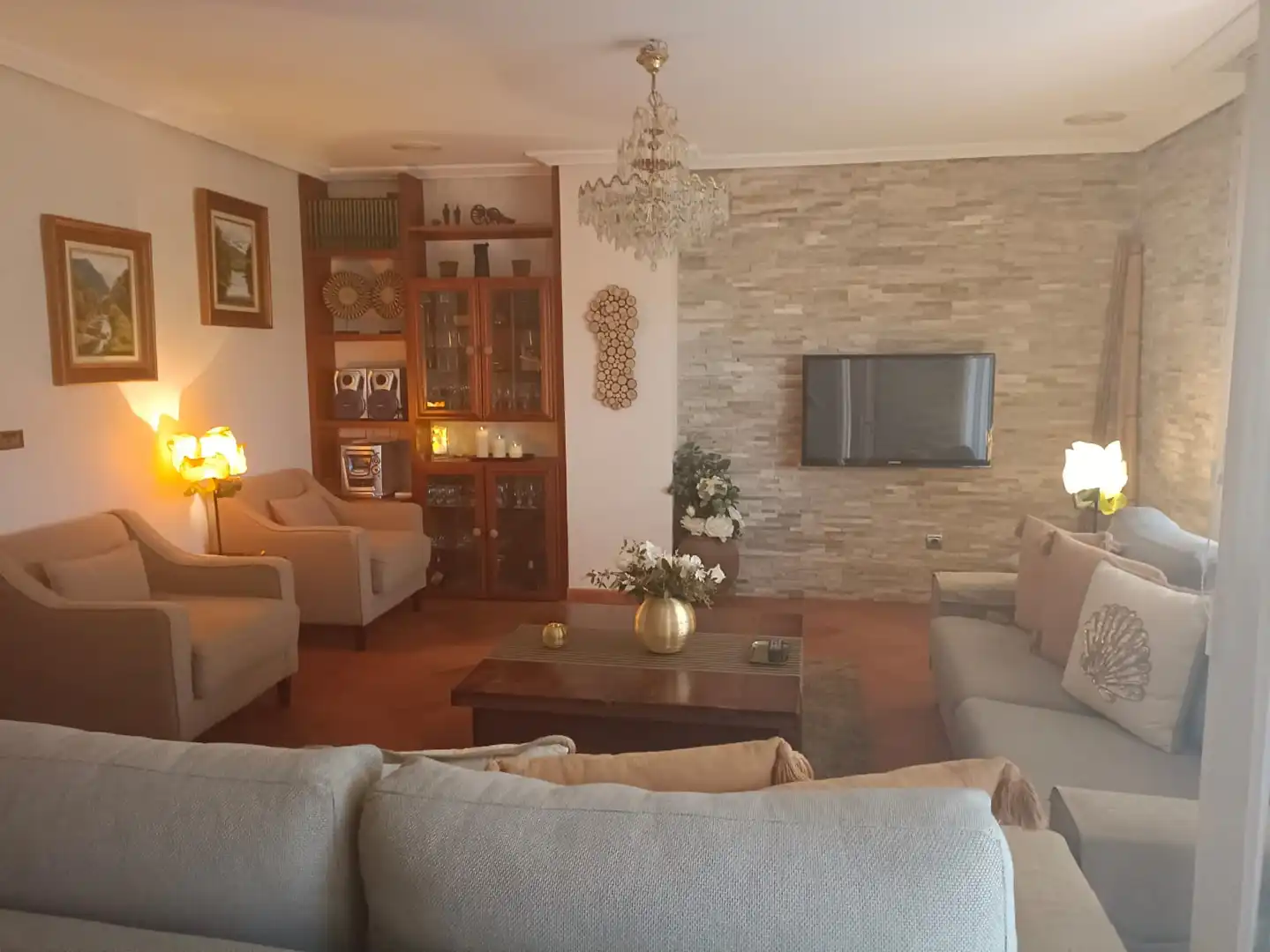 Living room of Detached homes for sale in Olmedo  with Heating, Private garden and Parquet flooring