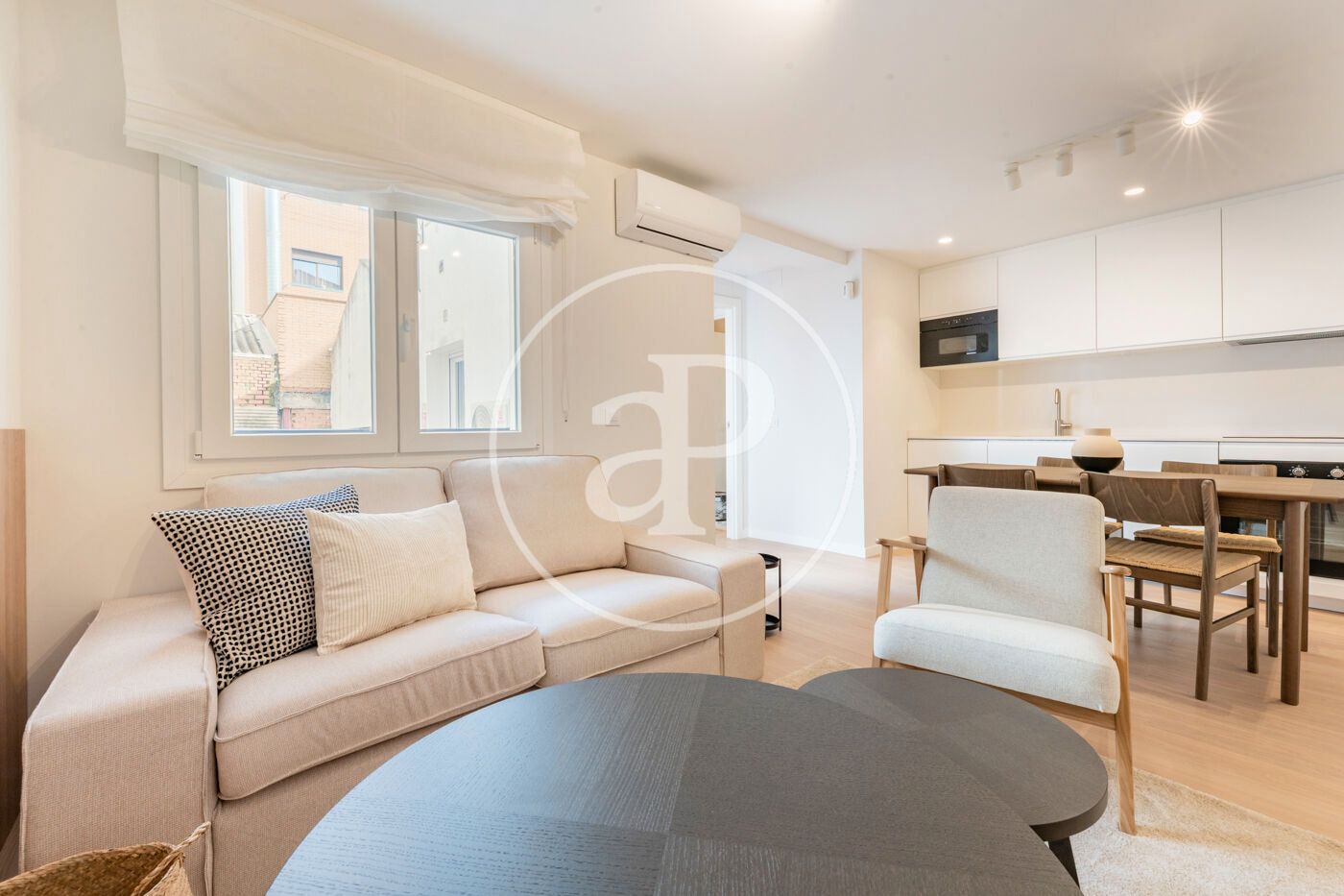 Sala de estar de Piso en venta en  Madrid Capital con Aire acondicionado, Calefacción y Terraza