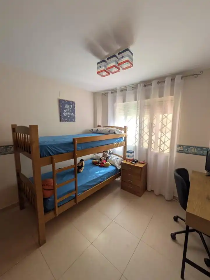 Habitación de Piso de alquiler en Vélez-Málaga con Terraza y Amueblado