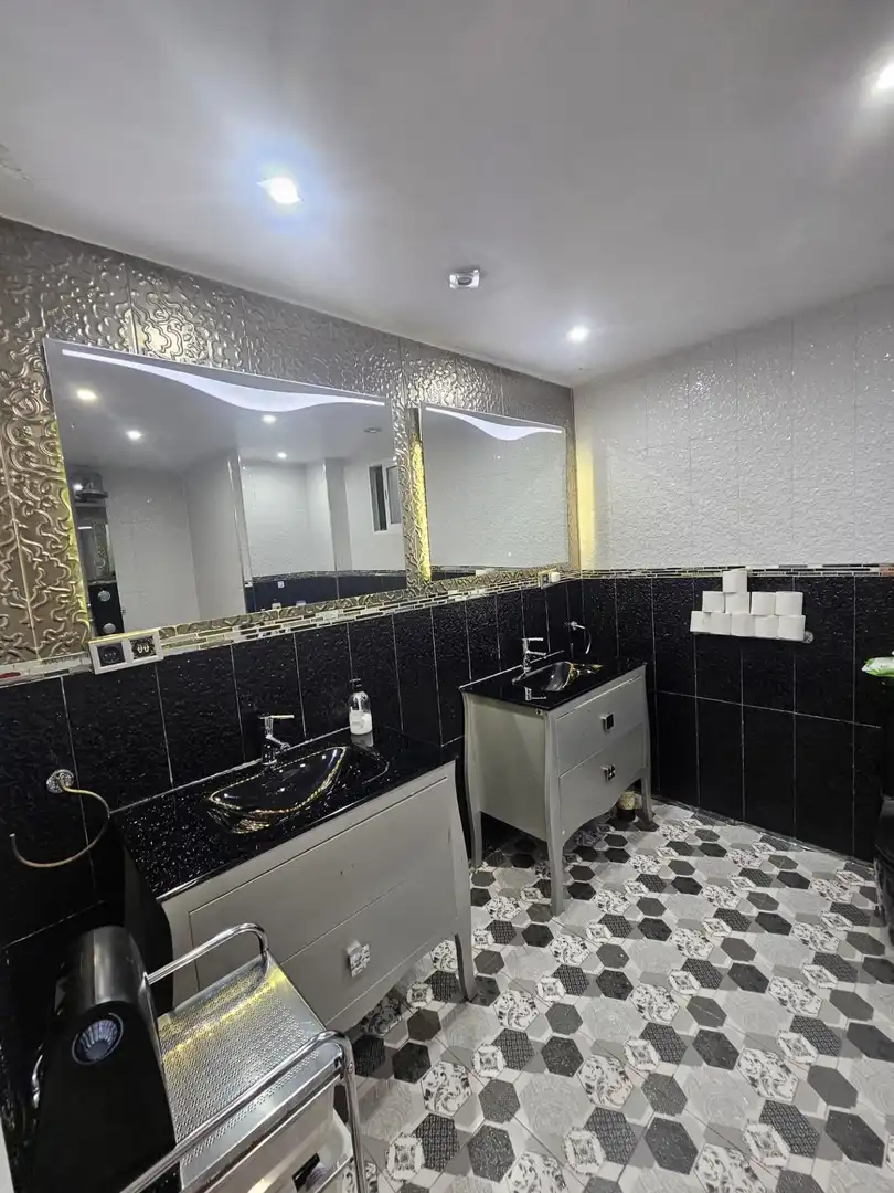 Baño de Piso en venta en Valencia con Aire acondicionado, Calefacción y Terraza