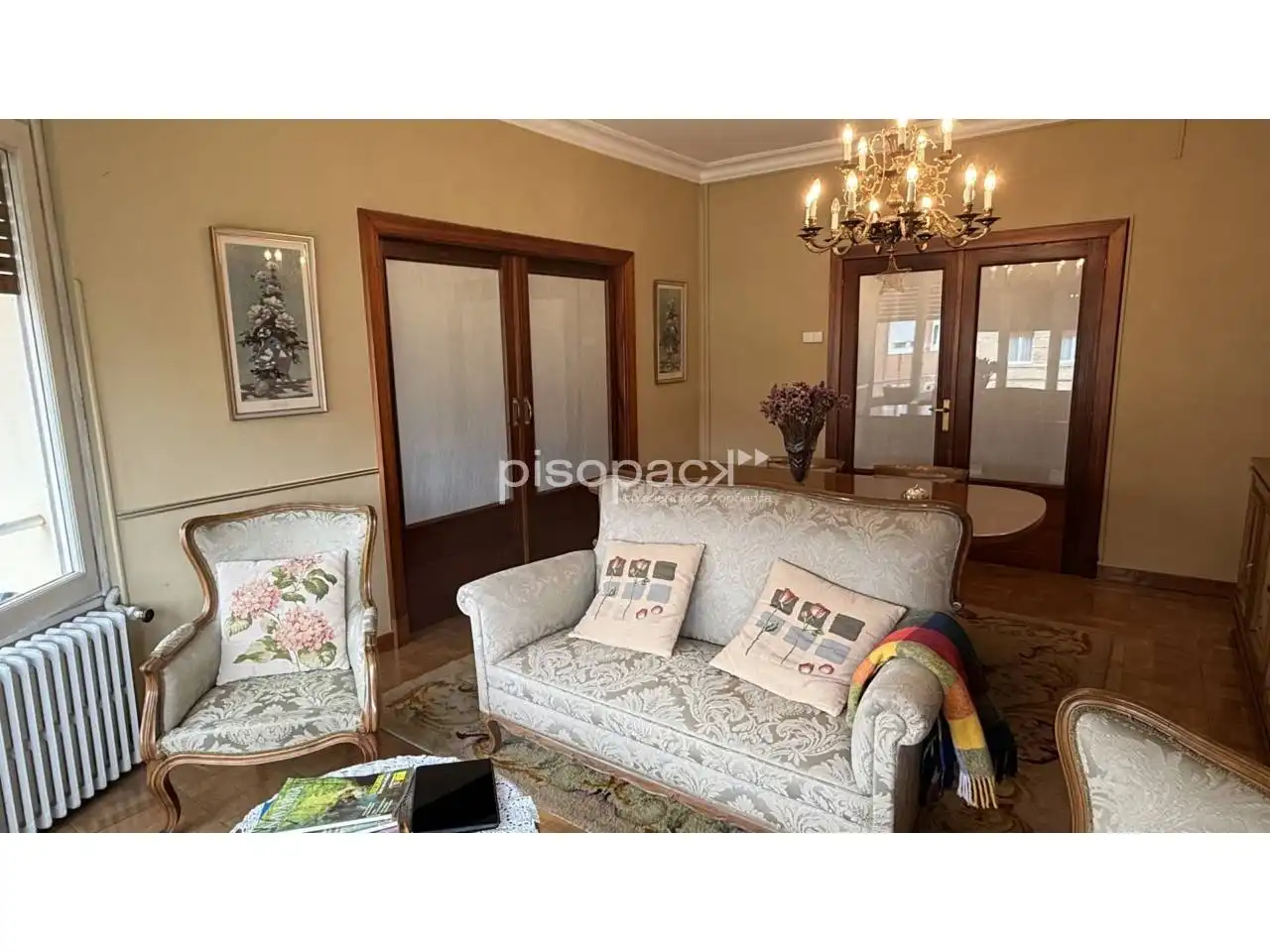 Living room of Flat for sale in  Pamplona / Iruña  with Heating, Parquet flooring and Storage room
