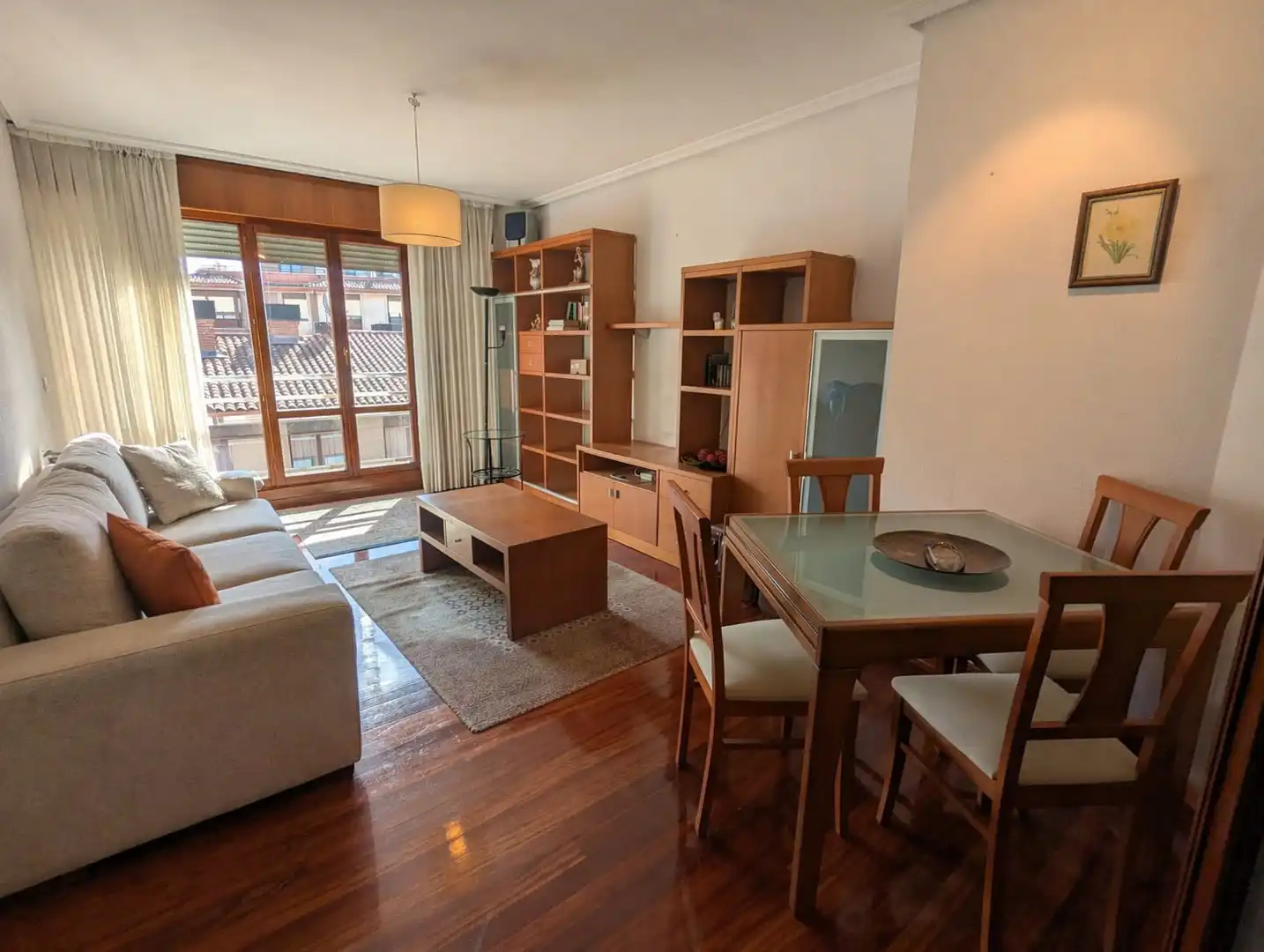 Sala de estar de Piso en venta en Amorebieta-Etxano con Calefacción y Amueblado