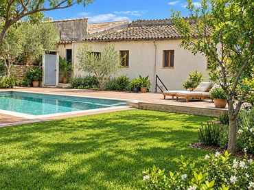 Casa amb jardí en venda a Campanet