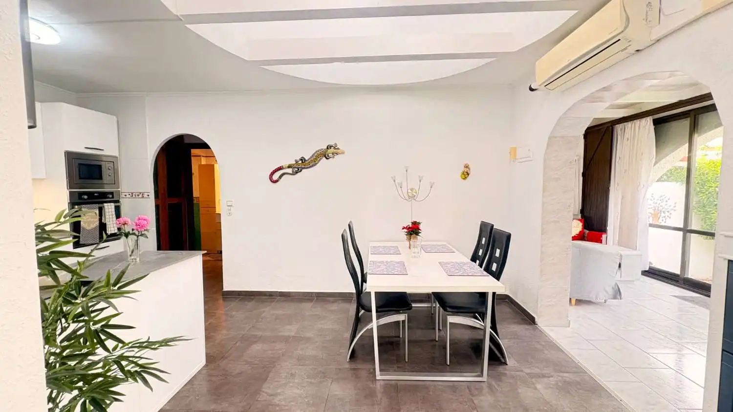 Menjador de Casa o xalet en venda en Orihuela amb Aire condicionat, Moblat i Internet