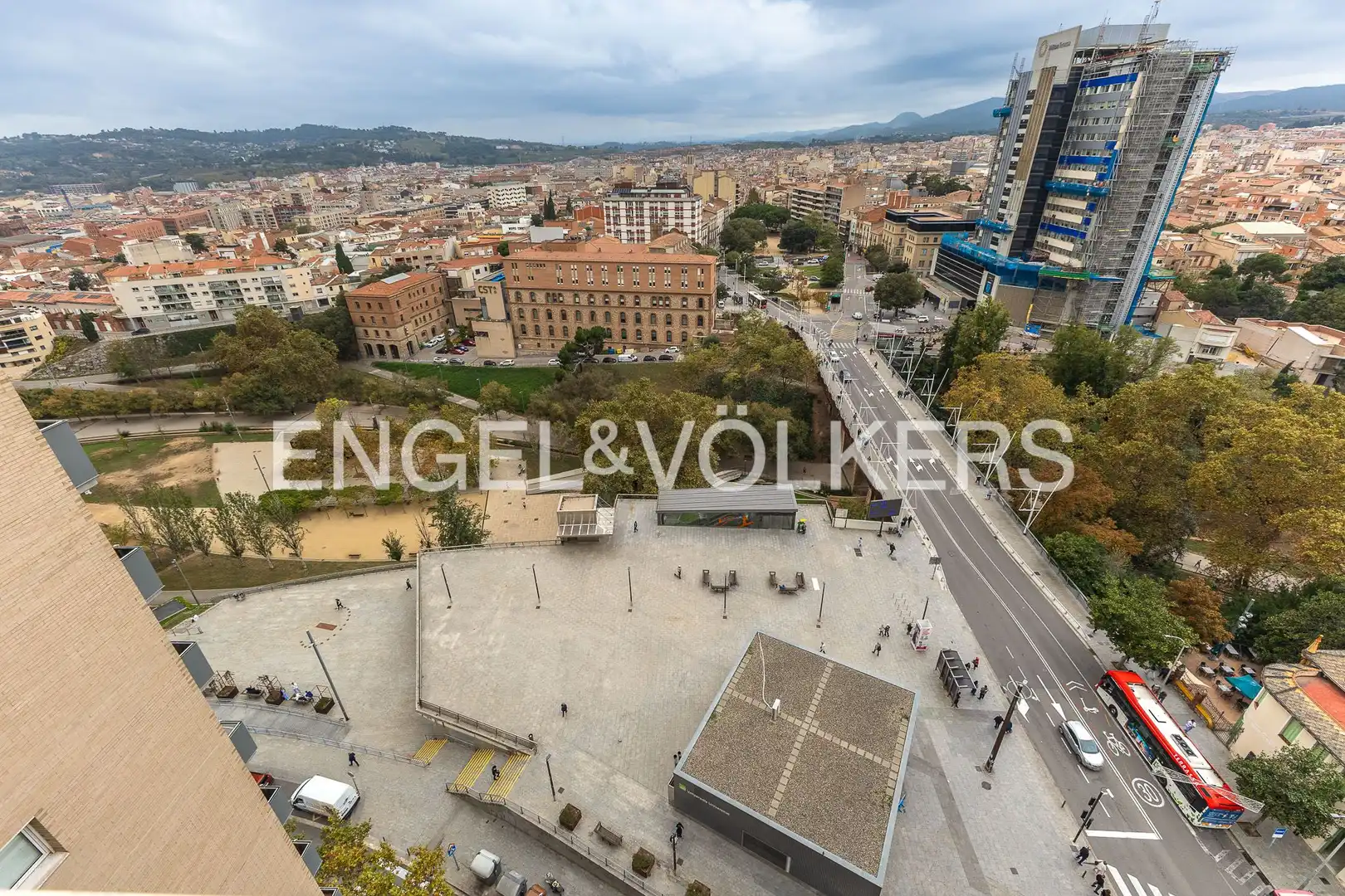 Vista exterior de Dúplex en venta en Terrassa con Aire acondicionado, Calefacción y Terraza