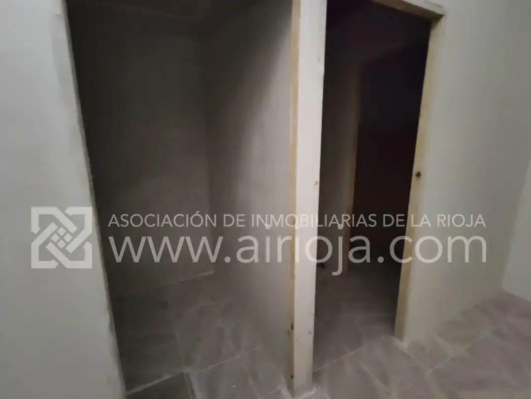 Local comercial en alquiler en Logroño - Calle Huesca, imagen 7