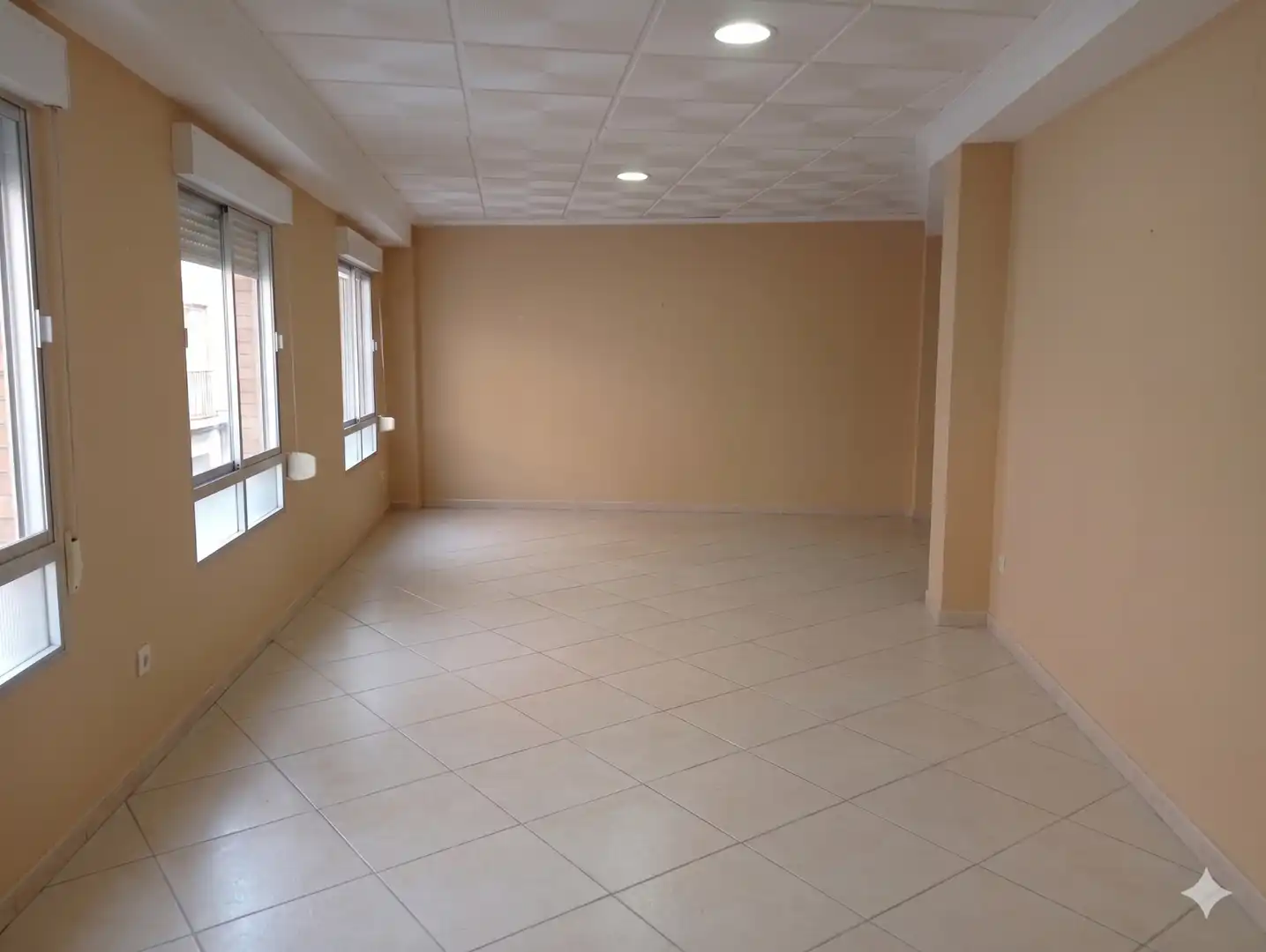 Gewerbefläche zum Verkauf in Carrer Sant Ferran 27, imagen 7