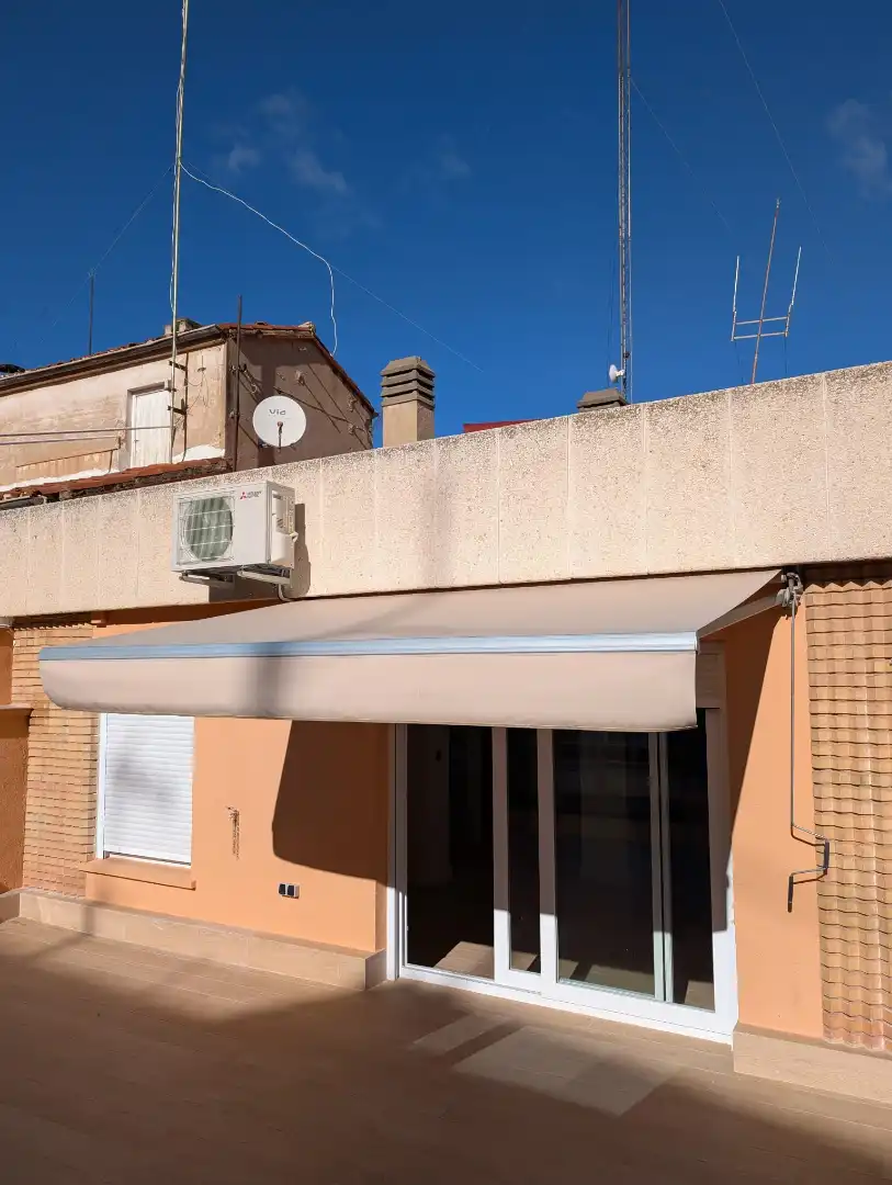 Vista exterior de Ático en venta en Albacete con Aire acondicionado, Calefacción y Terraza